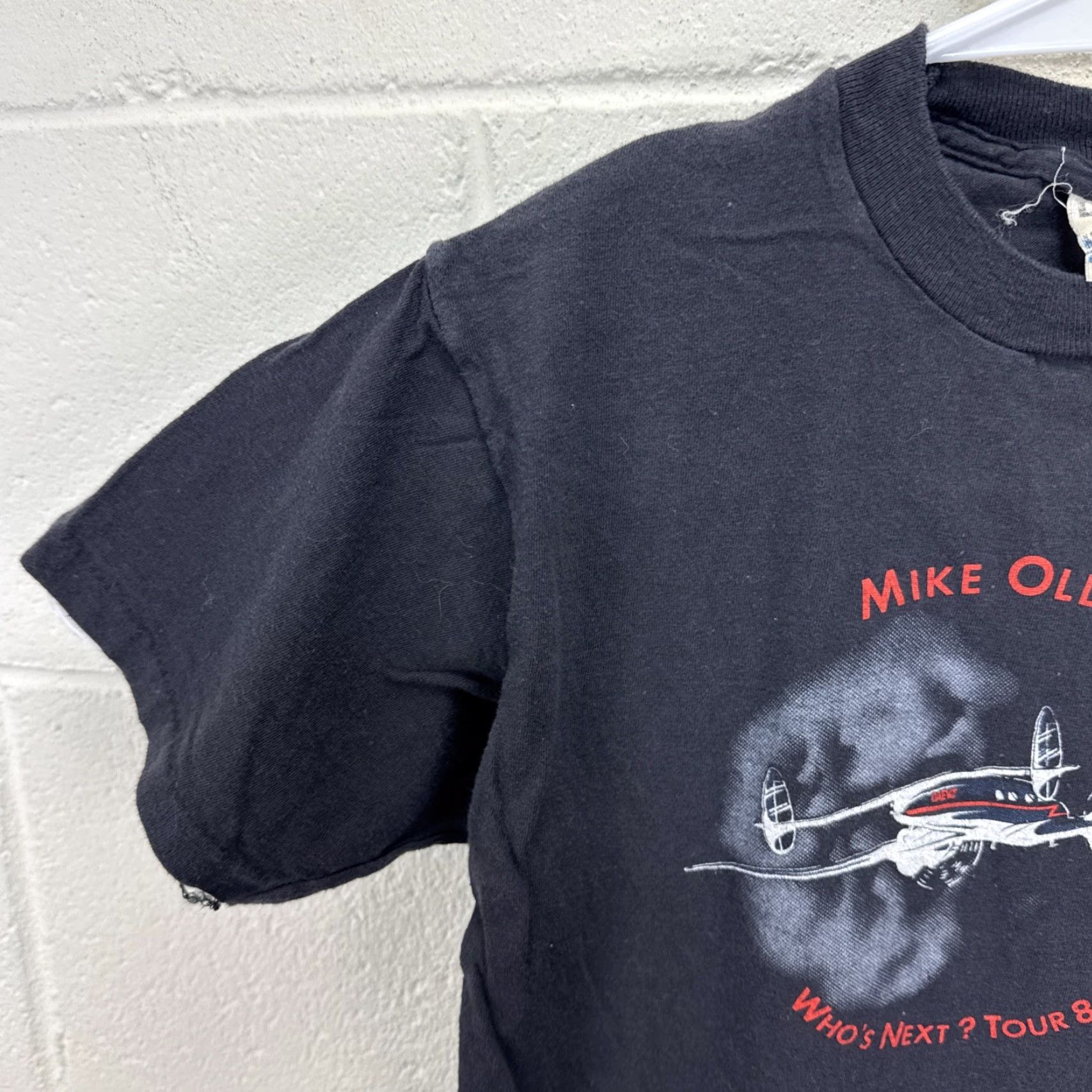 Vintage VINTAGE Mike Oldfield World Tour T-Shirt Black Short Sleeve Small Unisex 1982 Graphic Tee Rockabilly Size US S / EU 44-46 / 1 - 4 Thumbnail