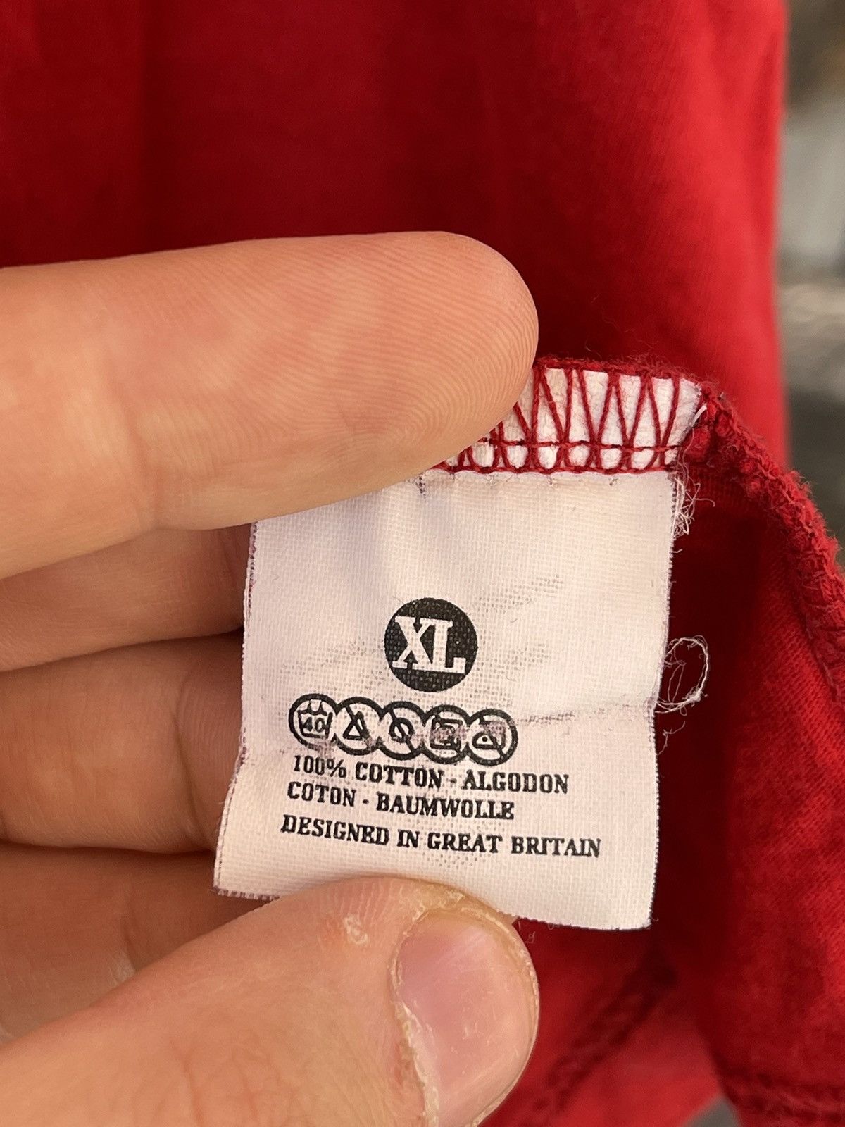 Band Tees Y2K Unknown Pleasures sex fashion girl red t-shirt vintage Size US XL / EU 56 / 4 - 8 Thumbnail