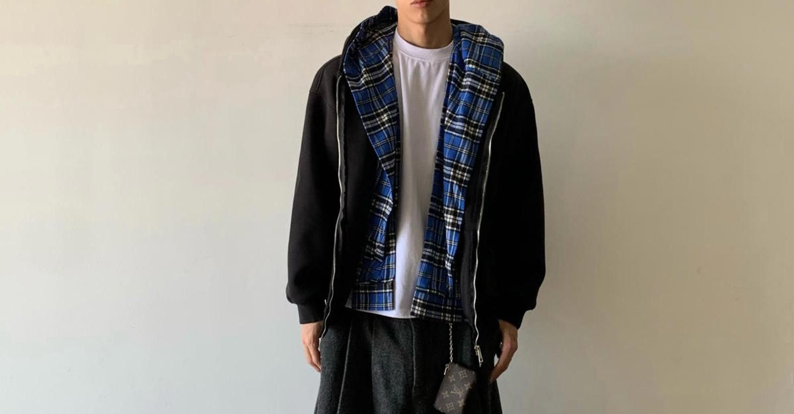 Vintage Black Hoodie with Blue Plaid Lining Size US L / EU 52-54 / 3 - 2 Thumbnail