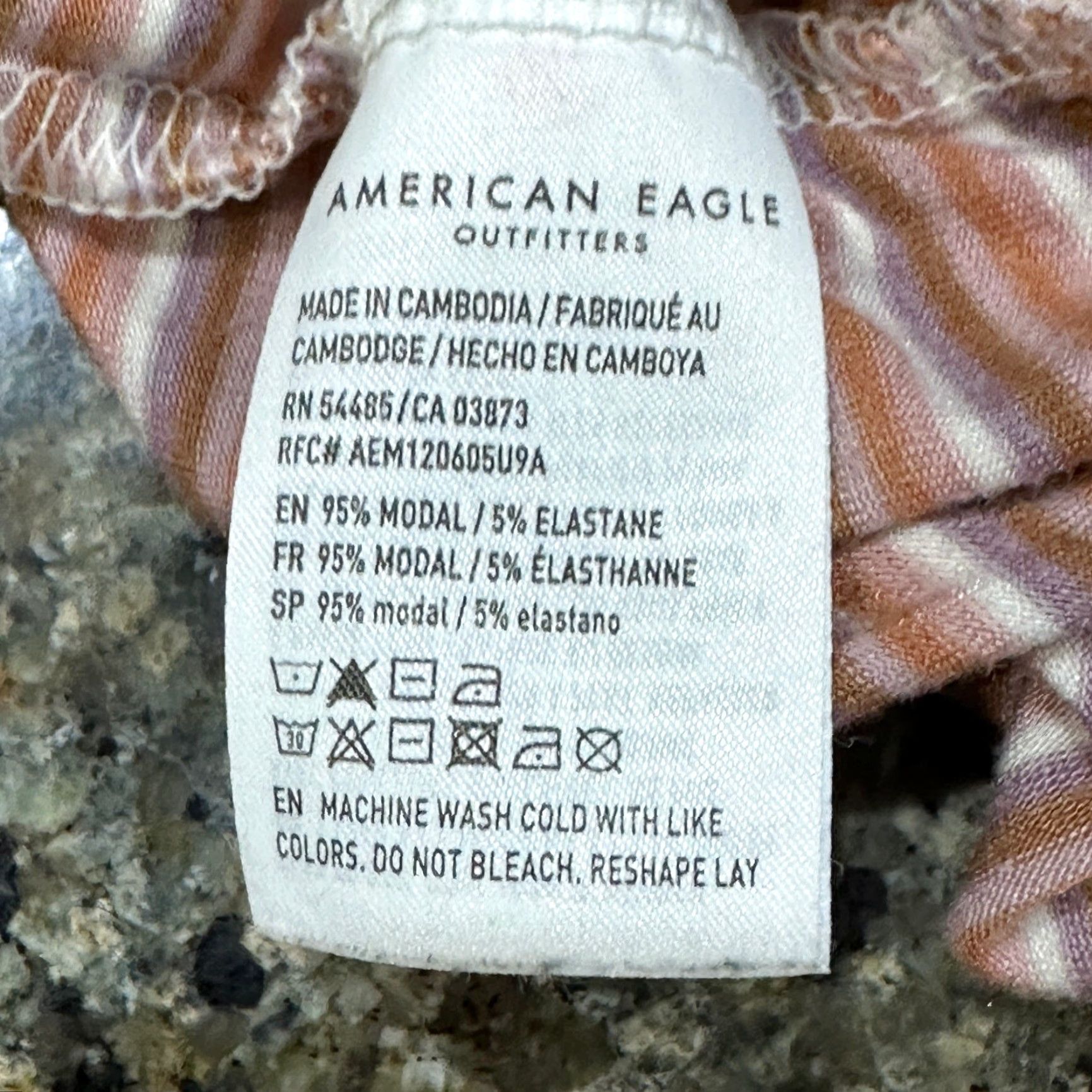 American Eagle Outfitters VINTAGE? No. Size XL / US 12-14 / IT 48-50 - 3 Thumbnail