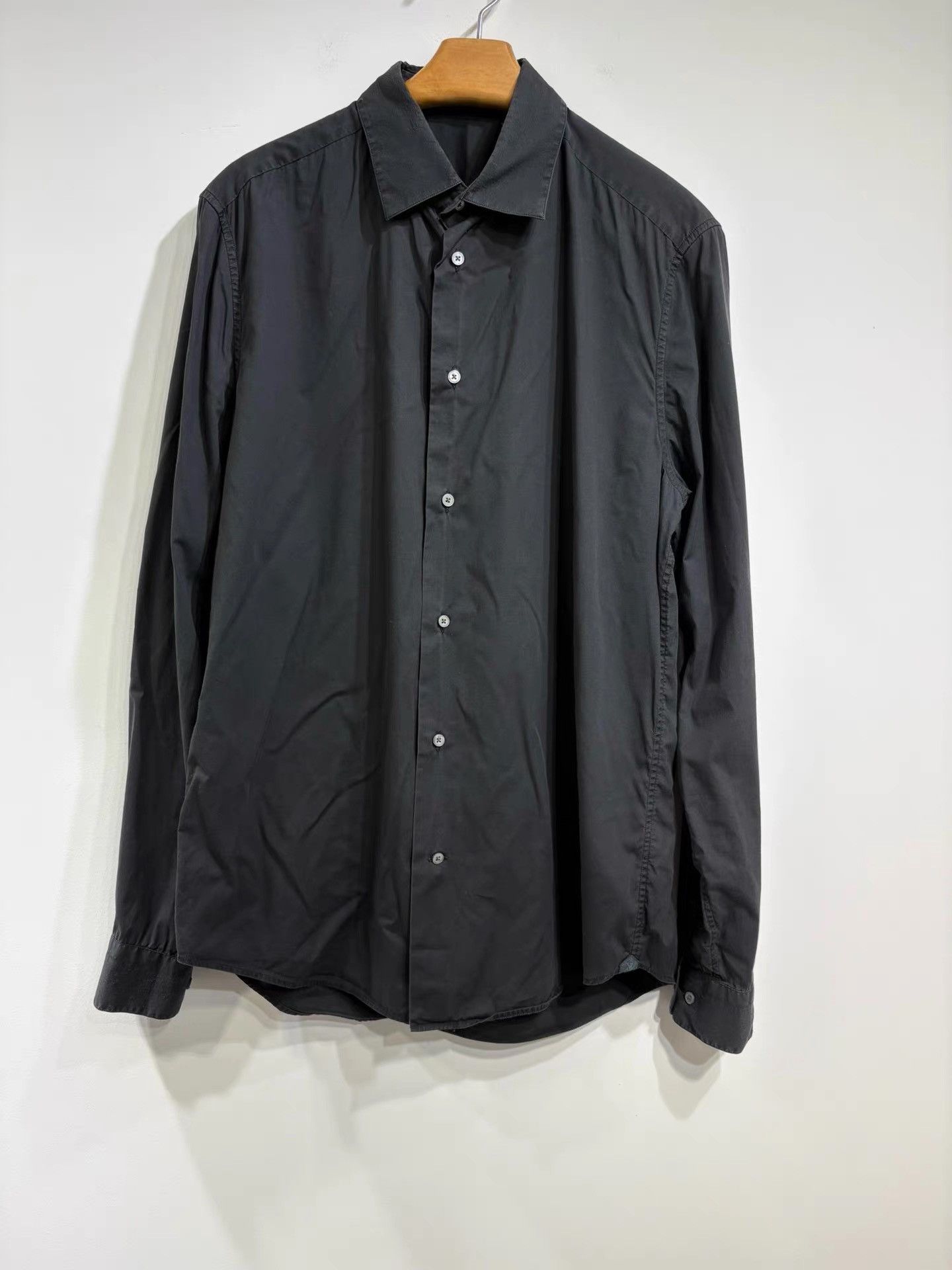 Louis Vuitton Louis Vuitton Men's Black Shirt K29 Size US L / EU 52-54 / 3 - 1 Thumbnail
