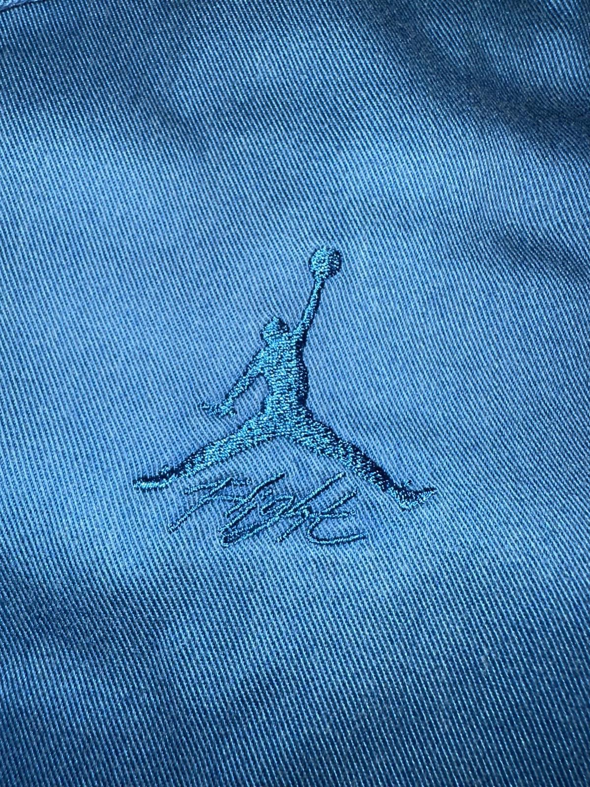 Designer Jordan Essentials Men's Statement Top Sample Size US L / EU 52-54 / 3 - 4 Thumbnail