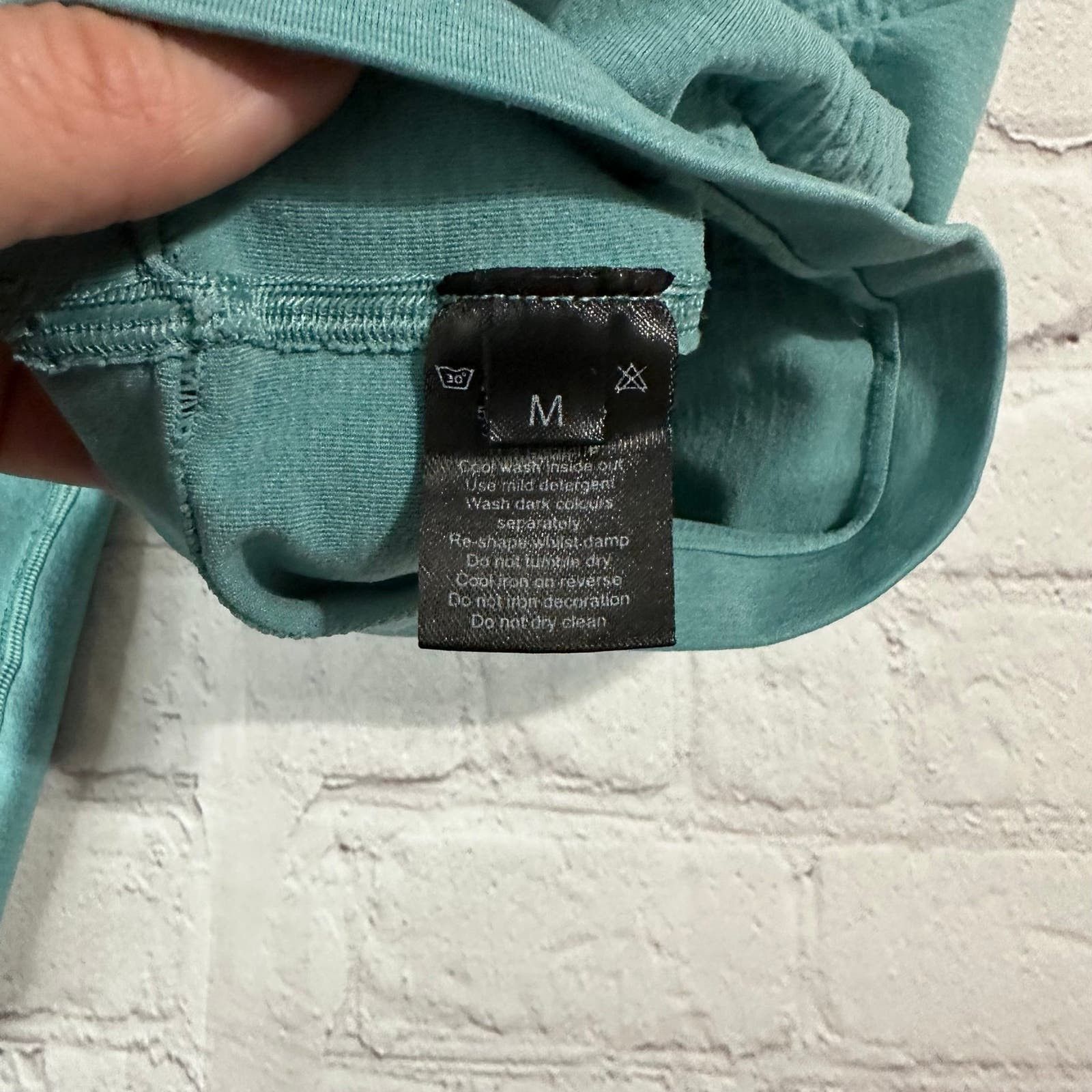 Other Alphalete seamless shorts Size 30" / US 8 / IT 44 - 6 Thumbnail