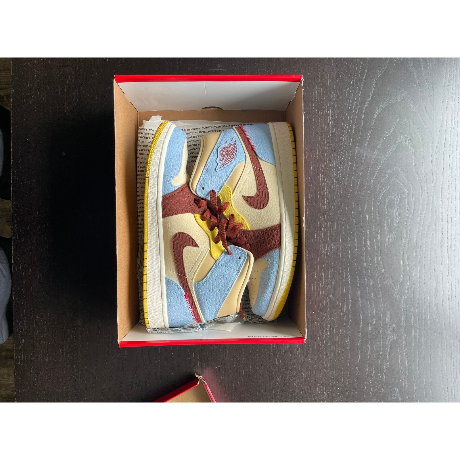 Jordan Brand Maison Chateau Rouge X Air Jordan Mid 9.5 Size US 9.5 / EU 42-43 - 1 Thumbnail
