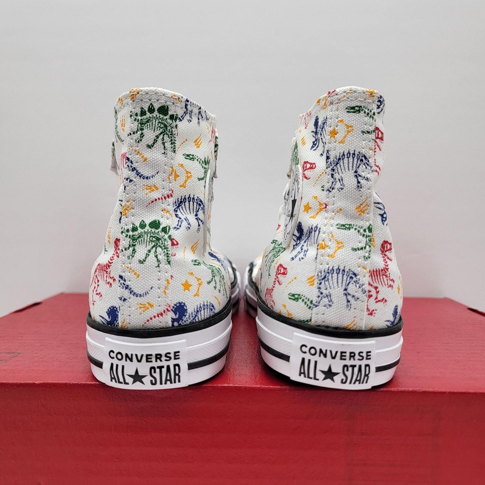 Converse Converse CTAS Youth Size 2.5 White Dinosaur Print A04767F Size US 4 / IT 34 - 6 Thumbnail