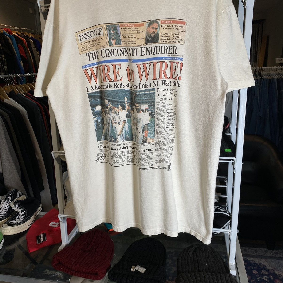 MLB Vintage cincinnati mlb wire to wire! newspaper 1990 t shirts Size US XL / EU 56 / 4 - 4 Thumbnail