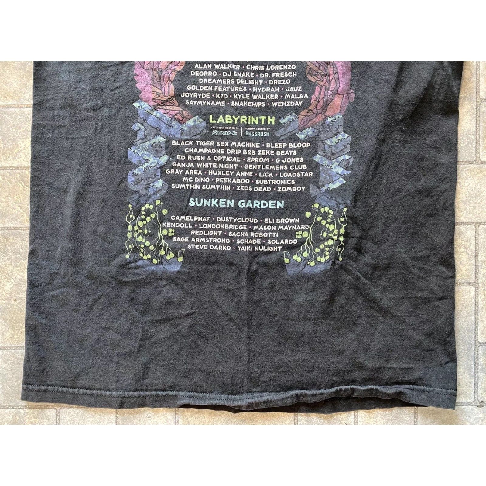 Vintage Nocturnal Wonderland Festival Lineup 2019 Insomniac Mens LARGE Tank Top Shirt Black T-Shirt Graphic Print Sleeveless Short Sleeve Tagless Printing Size US L / EU 52-54 / 3 - 3 Thumbnail