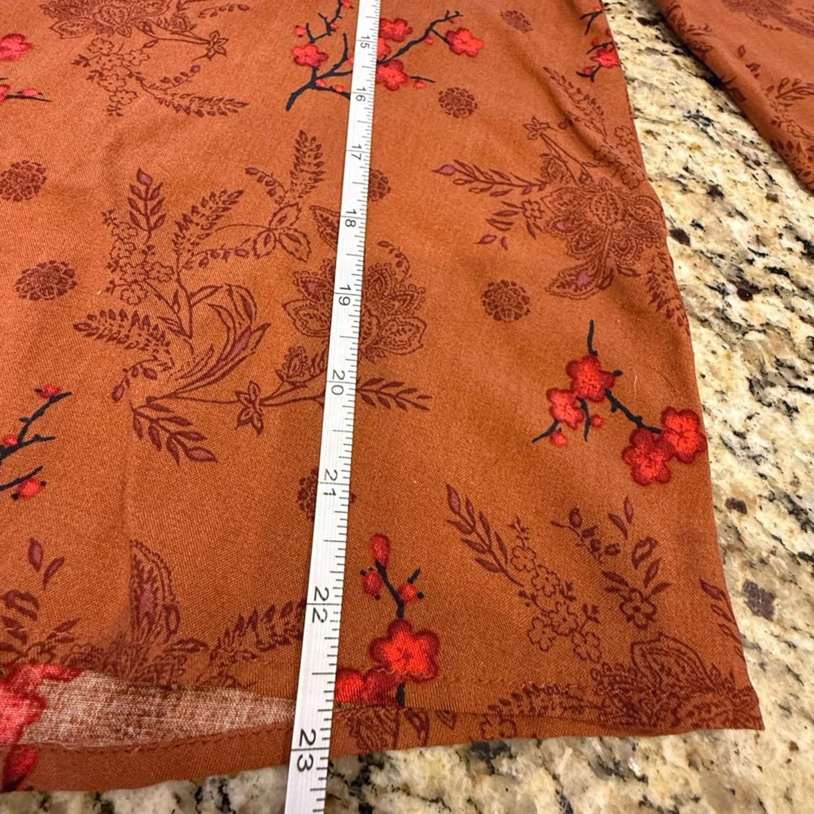 Other Hem & Thread brown red floral ruffled shoulder top SZ SM Size S / US 4 / IT 40 - 8 Thumbnail