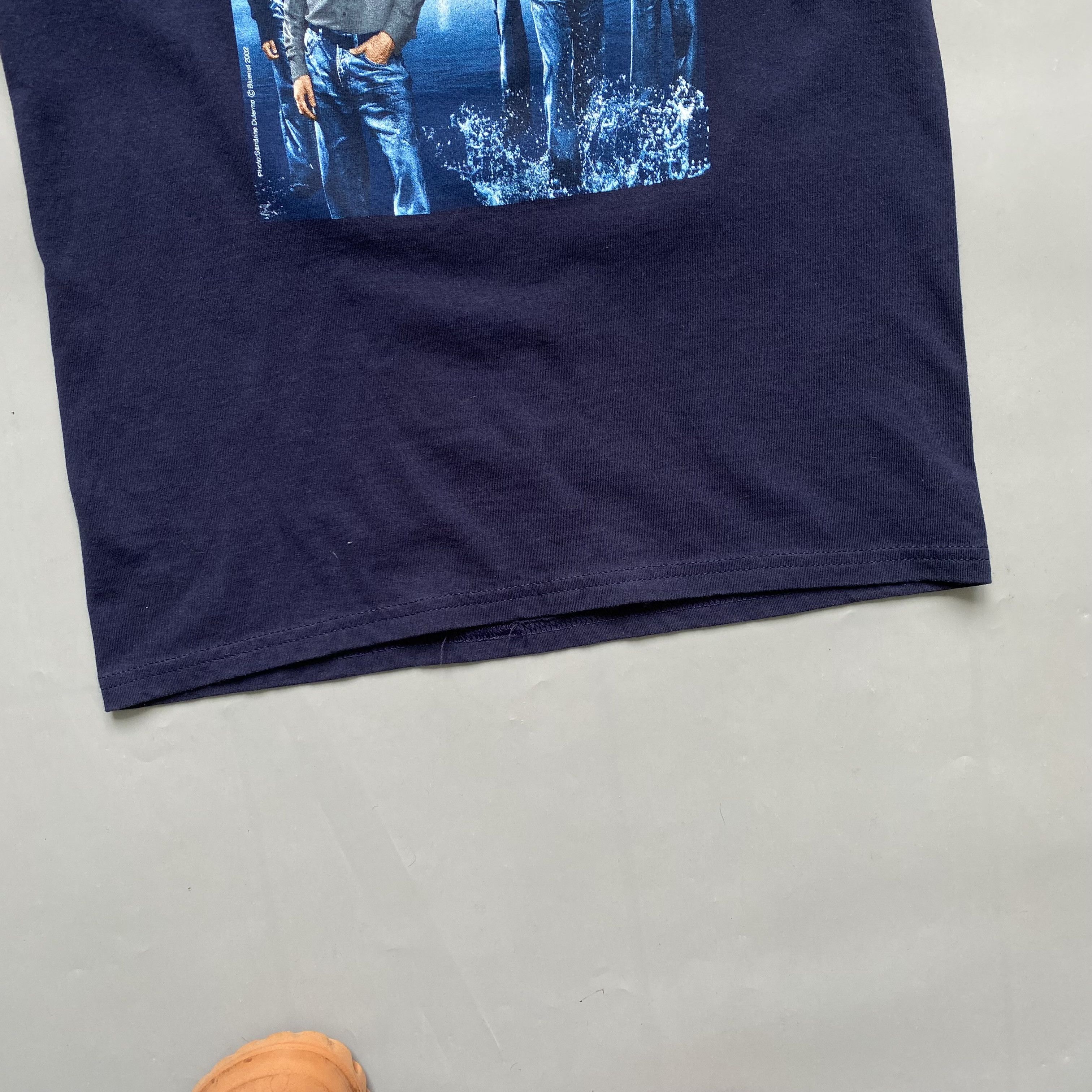 Band Tees 💿Vintage Westlife World Tour Tee 2002 band tees Size US XS / EU 42 / 0 - 3 Thumbnail