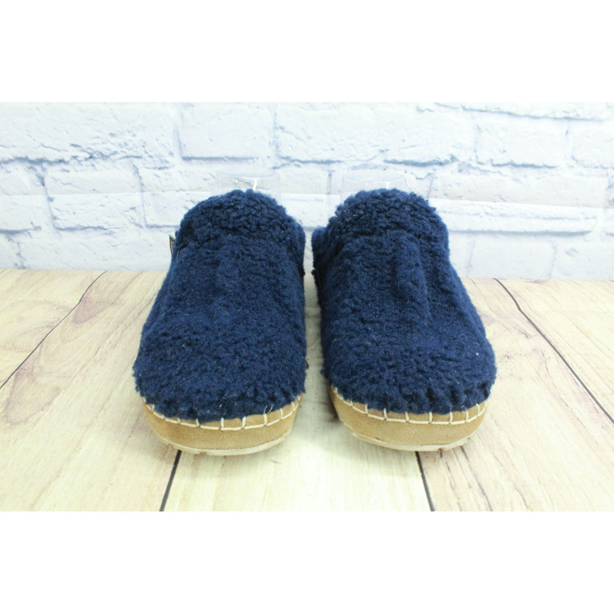 L.L. Bean LL Bean Women's Knit Fleece Lined Water Resistant Slippers Size US 8 / IT 38 - 4 Thumbnail