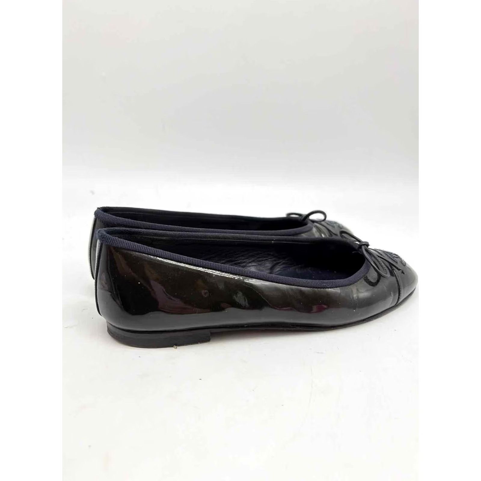 Chanel Chanel Black Size 36 Slip On Flats Size US 6 / IT 36 - 4 Thumbnail