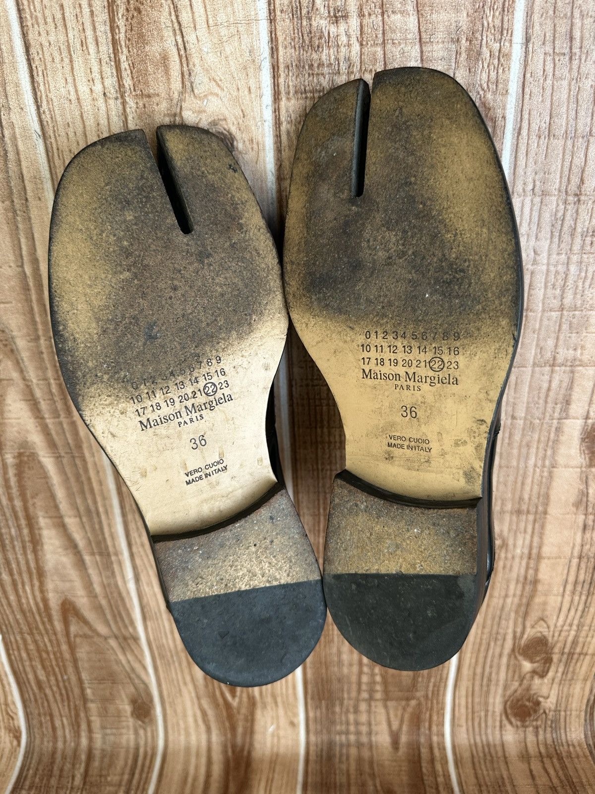 Maison Margiela Maison Margiela Tabi Leather Loafer Size US 6 / IT 36 - 20 Thumbnail