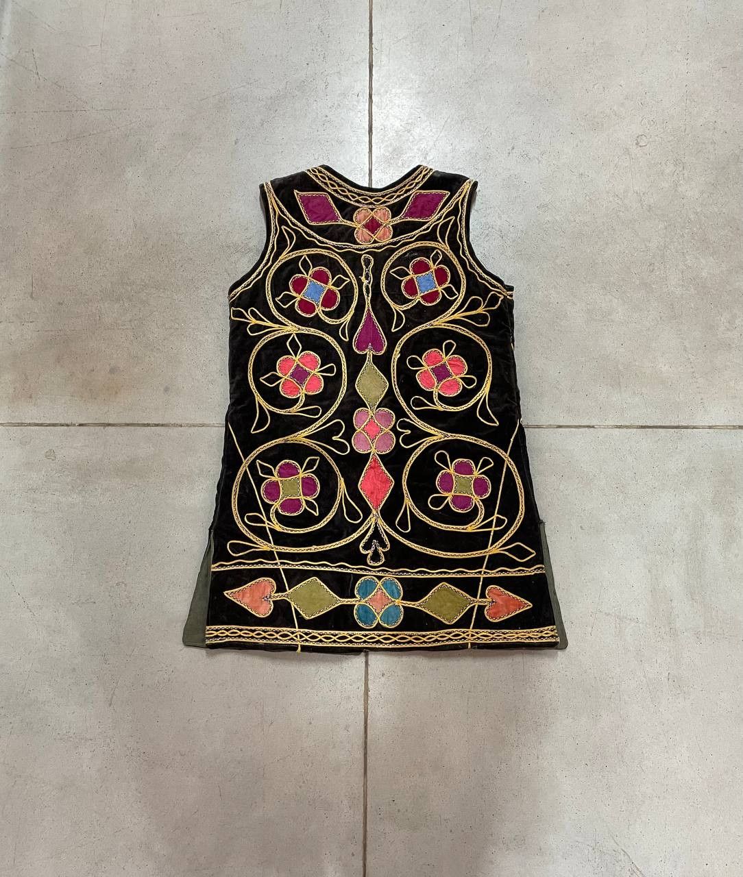 Other Hand Made Japanese Brand Patchwork Vest Embroidery Size M / US 6-8 / IT 42-44 - 1 Thumbnail