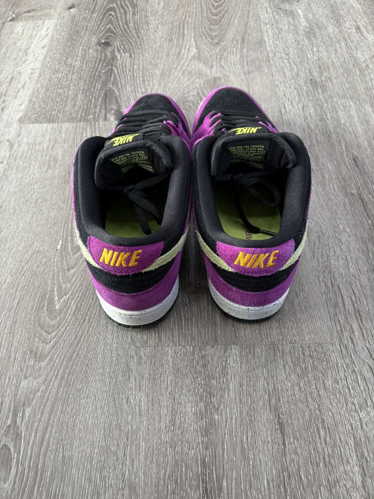 Nike Nike SB Dunk Low Pro ACG Terra “Red Plum” **PRE-OWNED** Size US 10.5 / EU 43-44 - 4 Thumbnail