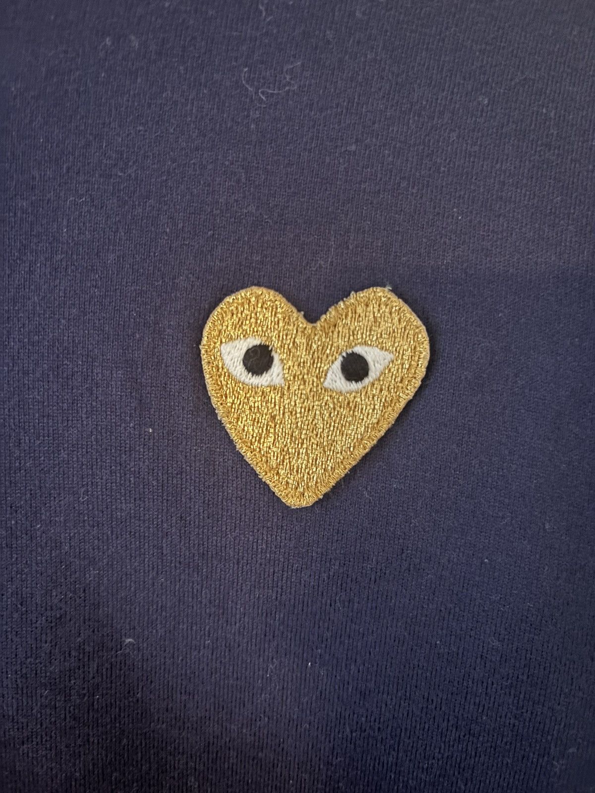 Comme des Garcons PLAY Gold heart patch cdg play navy tee Size US M / EU 48-50 / 2 - 3 Thumbnail
