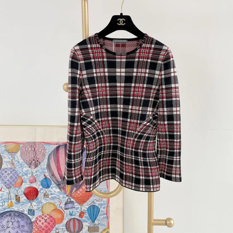 Alexander McQueen Alexander McQueen Color Block Wool Sweater 0089 Size M / US 6-8 / IT 42-44 - 1 Thumbnail
