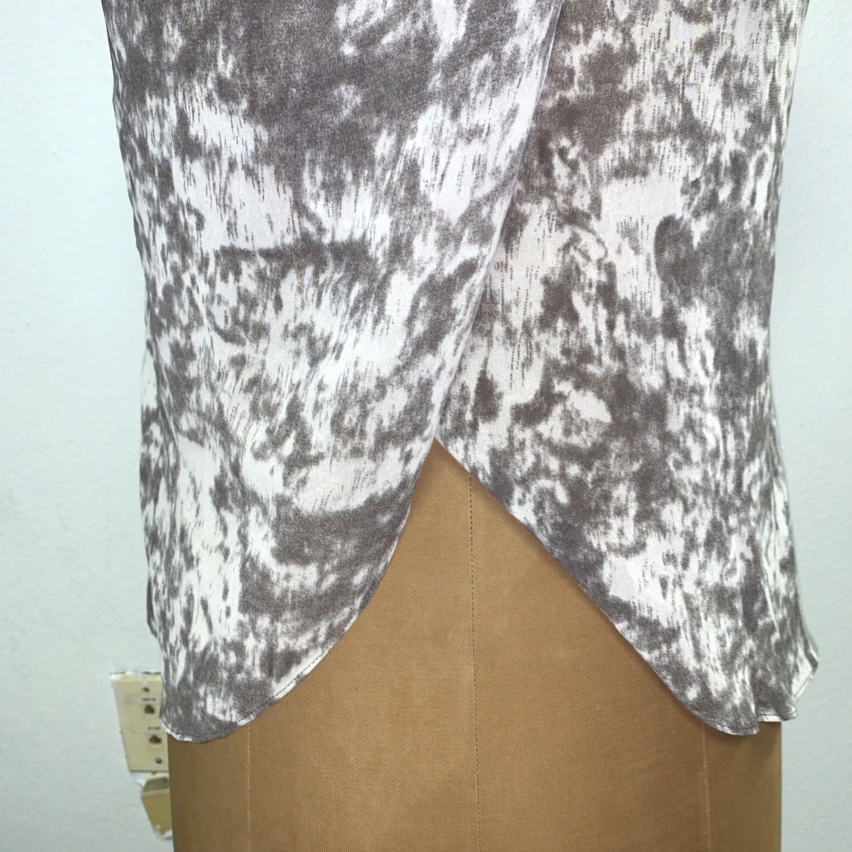 Vintage Oh My Julian Tank Top Womens Size S Sleeveless Button Down Black Gray Sheer NWT Size S / US 4 / IT 40 - 5 Thumbnail