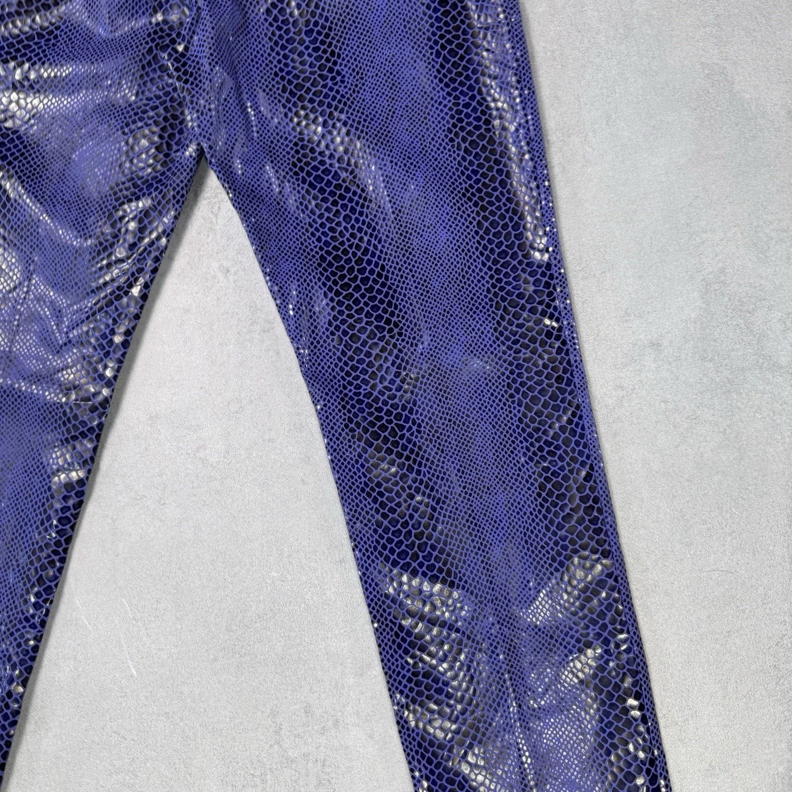 Kenzo Vintage Kenzo Jeans Snake Pattern Pants Purple Size 44 Size 30" / US 8 / IT 44 - 23 Thumbnail