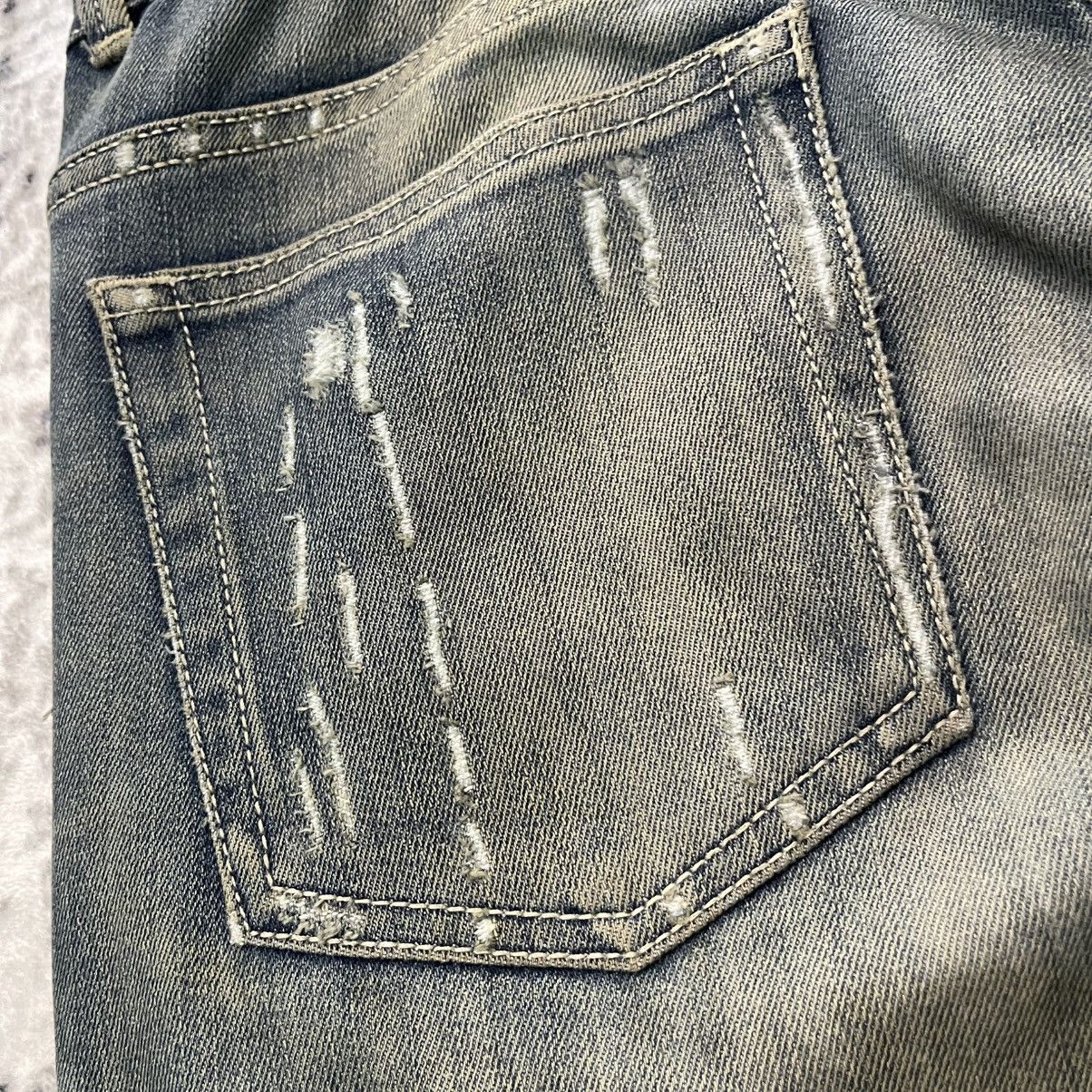 Mastermind Japan × Roen Hydrogen Japan Embroidered Skull Mud Wash Distressed Jeans Size US 31 - 14 Thumbnail