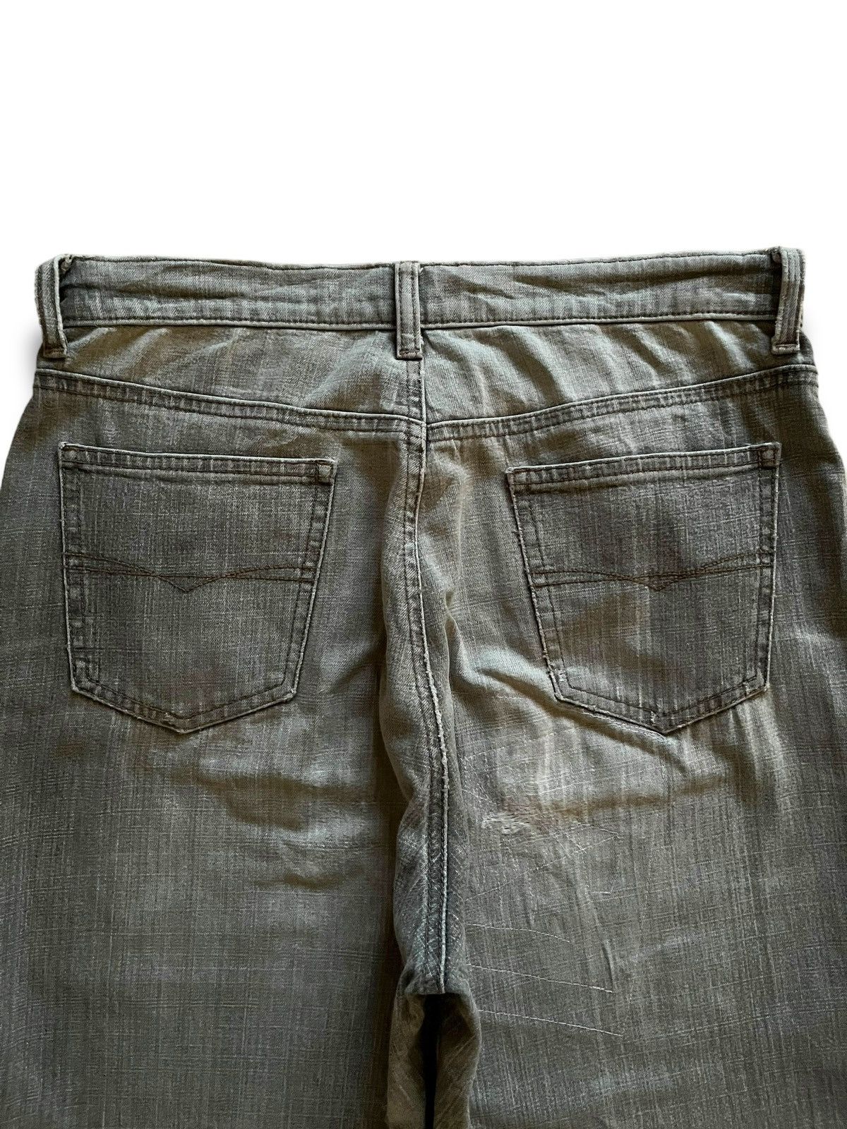Japanese Brand Vintage Japanese Brand Distressed Grey Flare Jeans Size US 29 - 8 Thumbnail