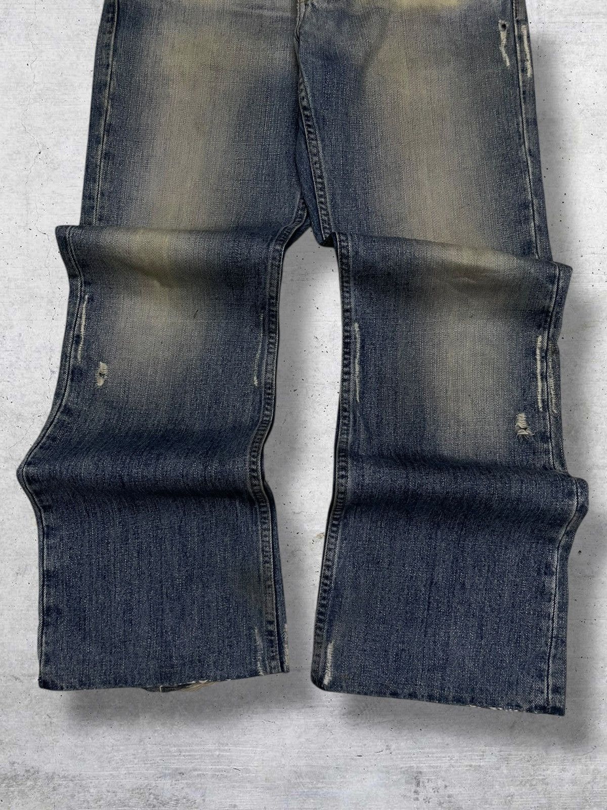 Armani Exchange VINTAGE ARMANI EXCHANGE FAMOUS DESIGNER DISTRESSED MUDWASH Size US 30 / EU 46 - 3 Thumbnail
