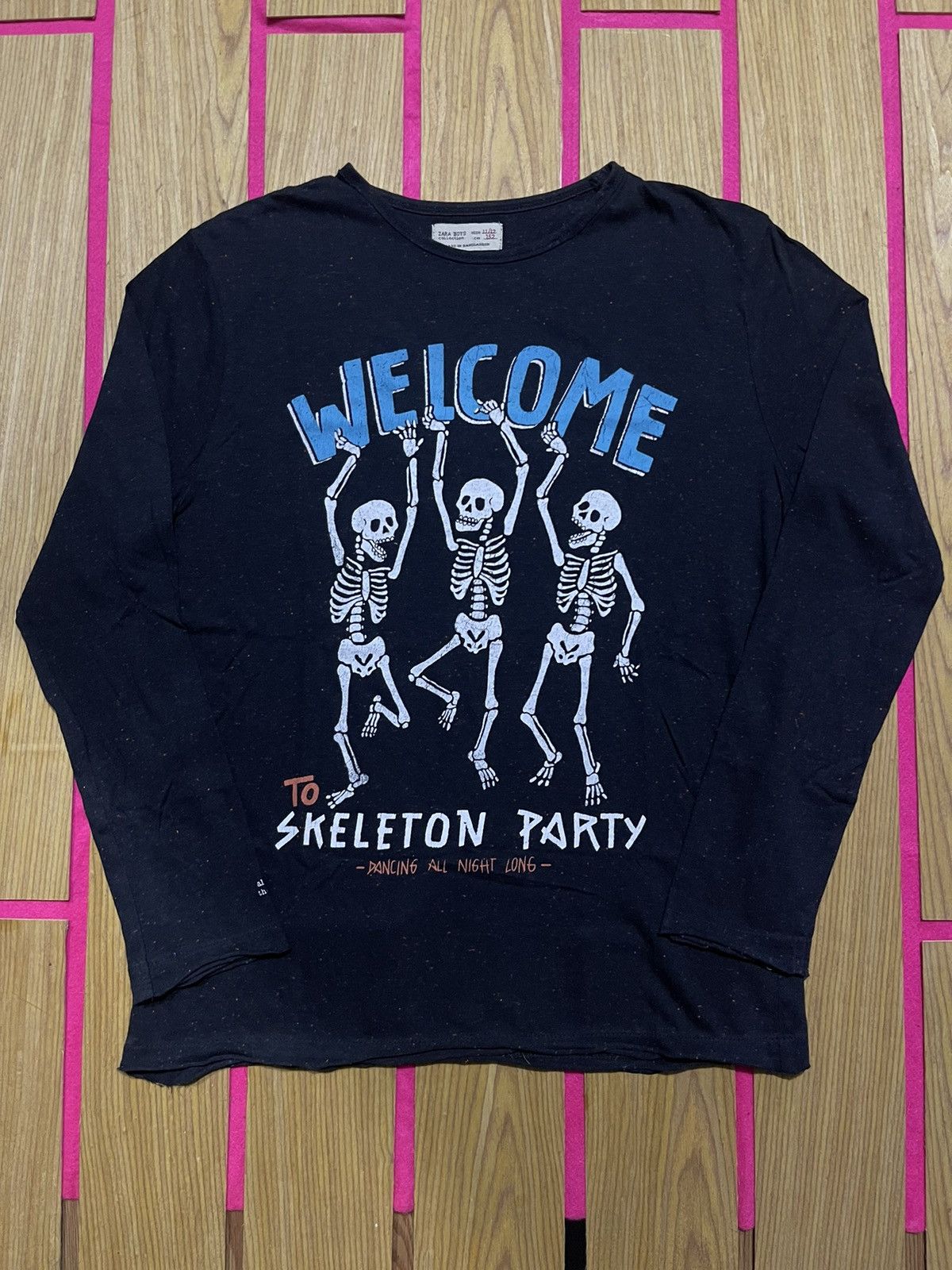 If Six Was Nine Y2K ZARA long sleeve tshirt picture skulls Size M / US 6-8 / IT 42-44 - 1 Thumbnail