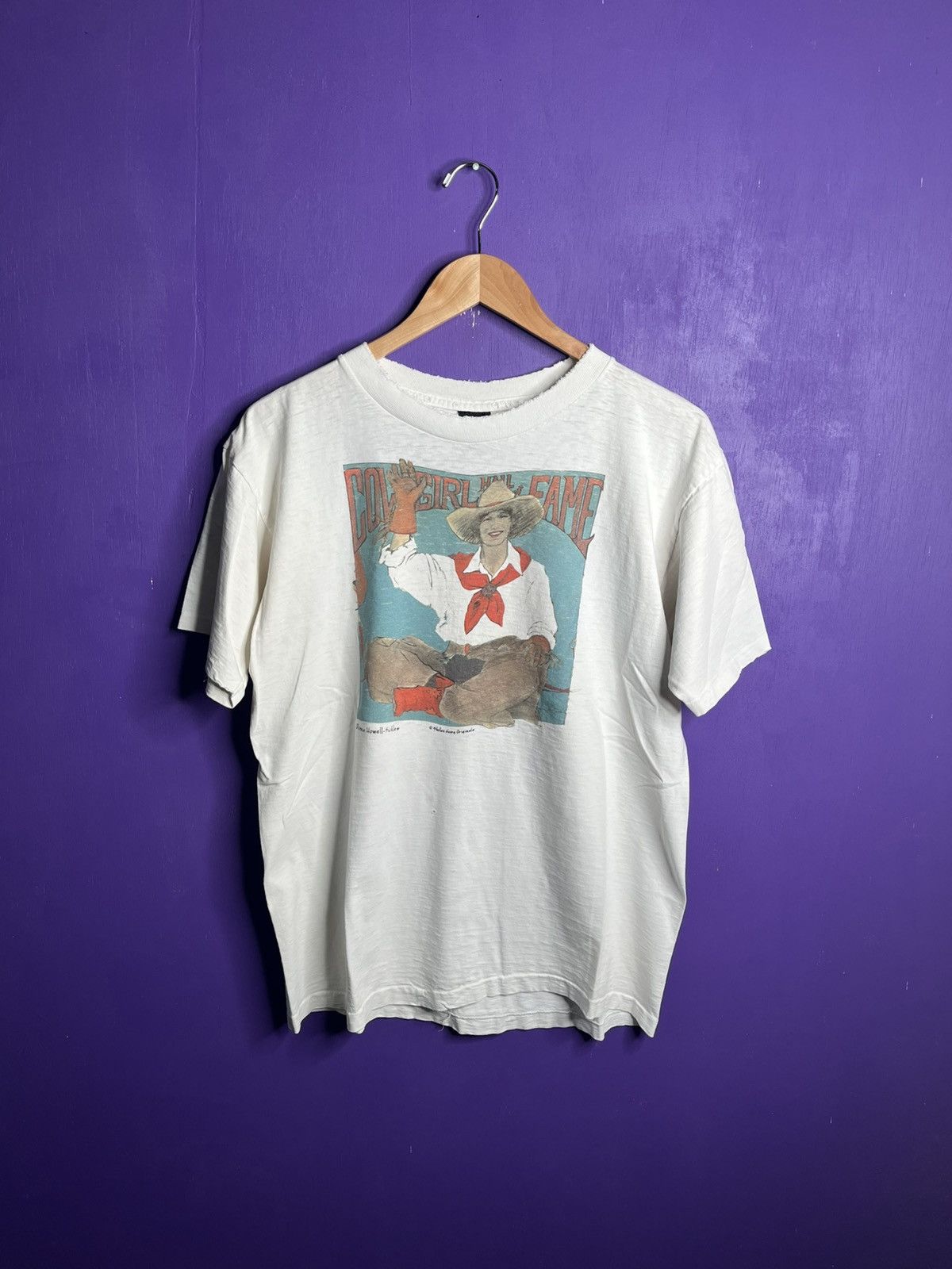 Vintage Vintage 90s Cowgirl hall of fame art t-shirt Size US L / EU 52-54 / 3 - 1 Thumbnail