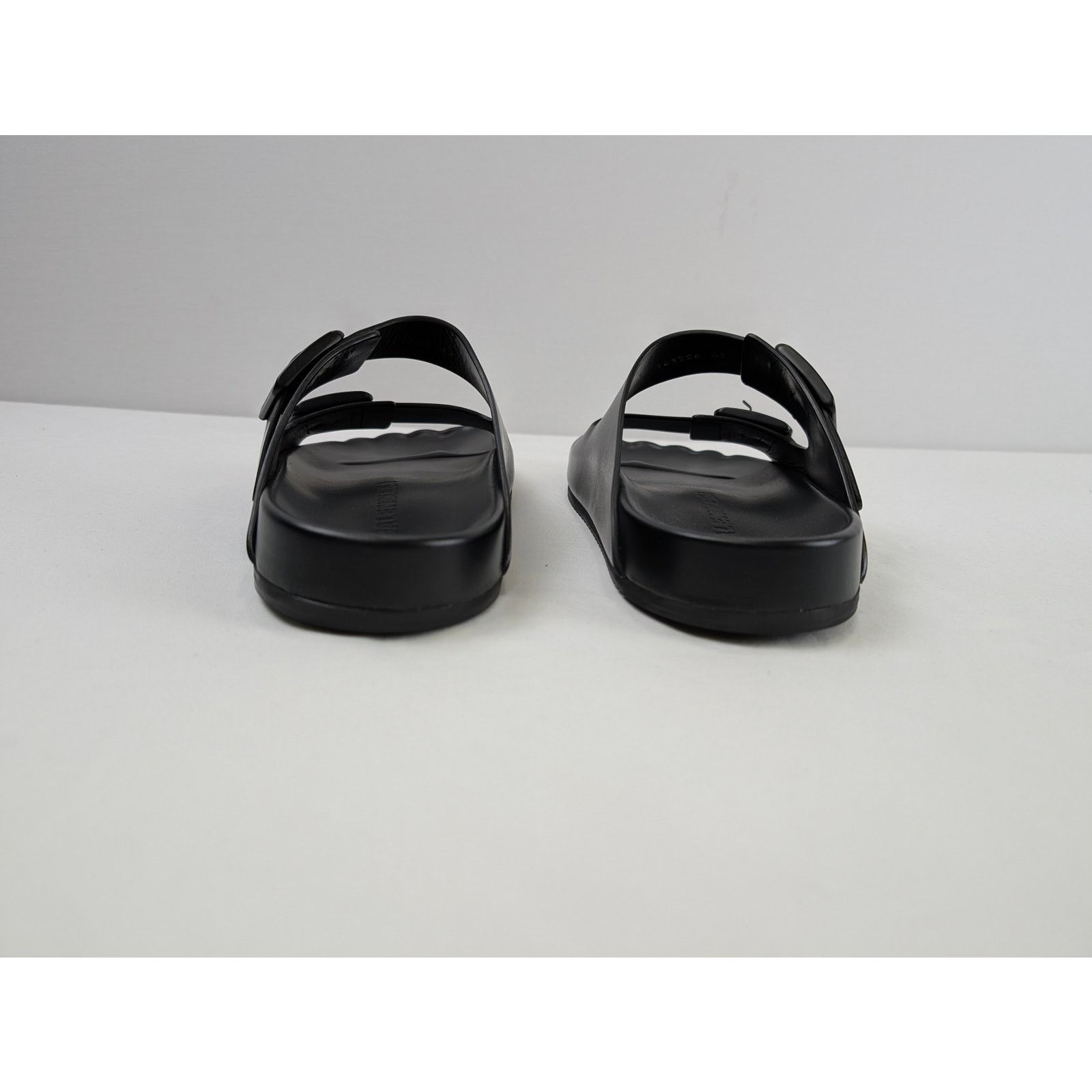 Balenciaga o1rshd1 Matt Calfskin Sunday Sandal Slippers in Black Size US 10 / EU 43 - 10 Thumbnail
