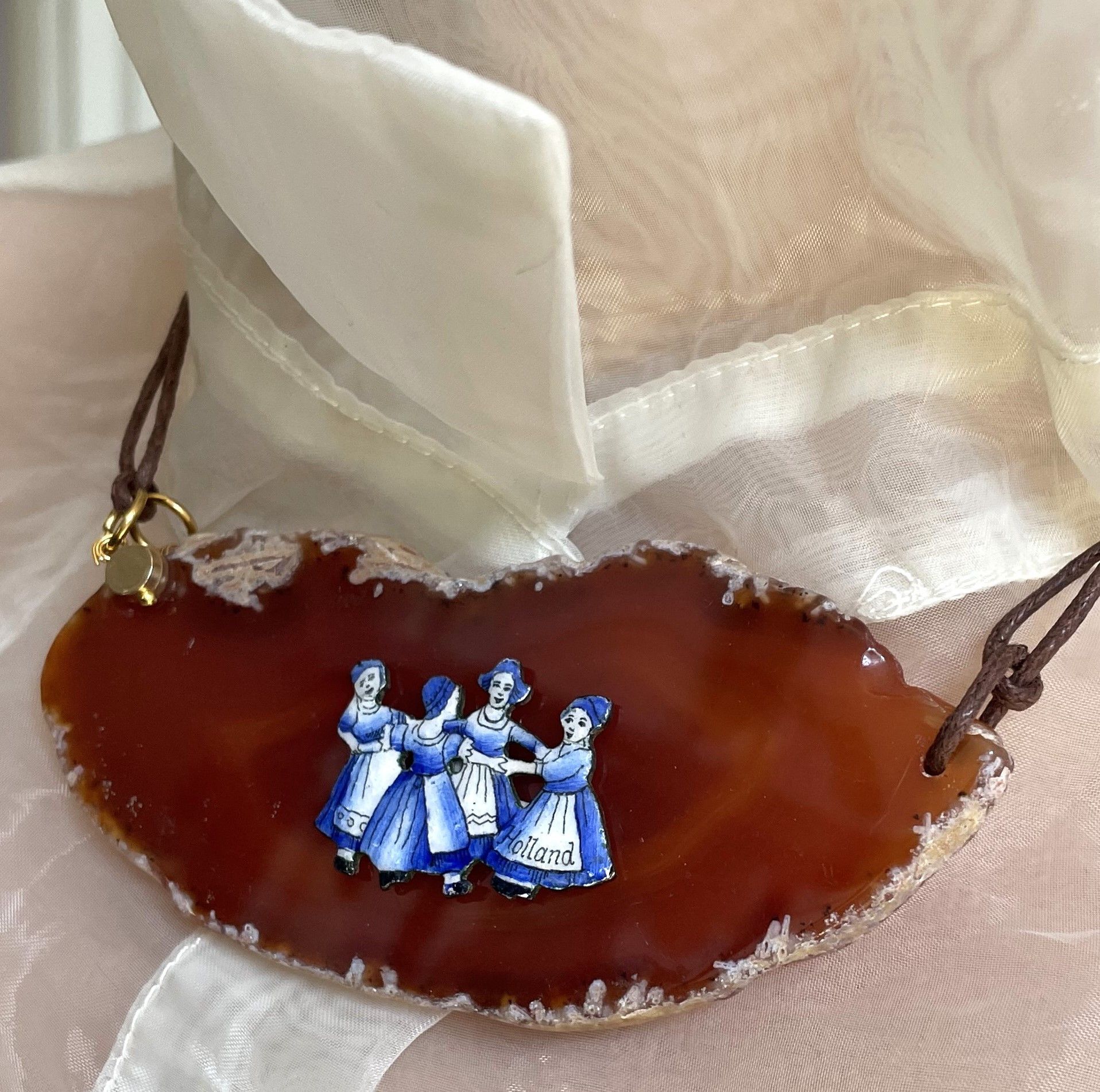 Other Agate pendant with vintage Dutch accent on leather cord. Size ONE SIZE - 1 Thumbnail