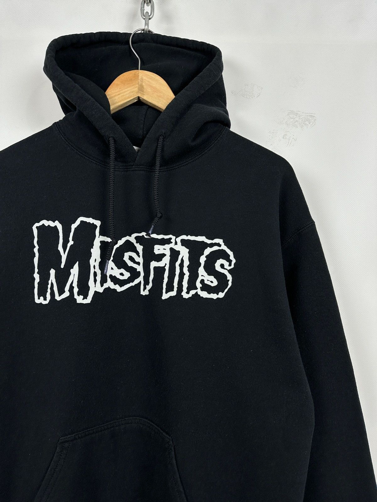 Band Tees 2016 Misfits Crimson Ghost Punk Rock Band Hoodie Size US M / EU 48-50 / 2 - 11 Thumbnail