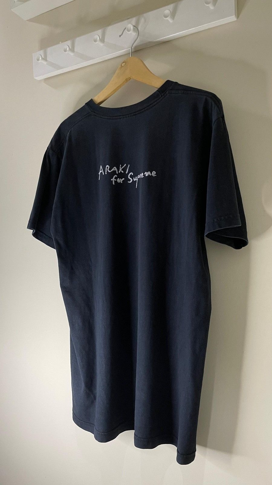 Supreme Supreme x Araki Rose Tee Black Size US L / EU 52-54 / 3 - 2 Thumbnail