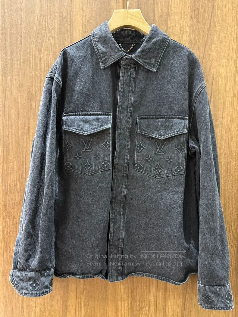 Louis Vuitton Louis Vuitton Embossed logo denim jacket Size US L / EU 52-54 / 3 - 1 Thumbnail