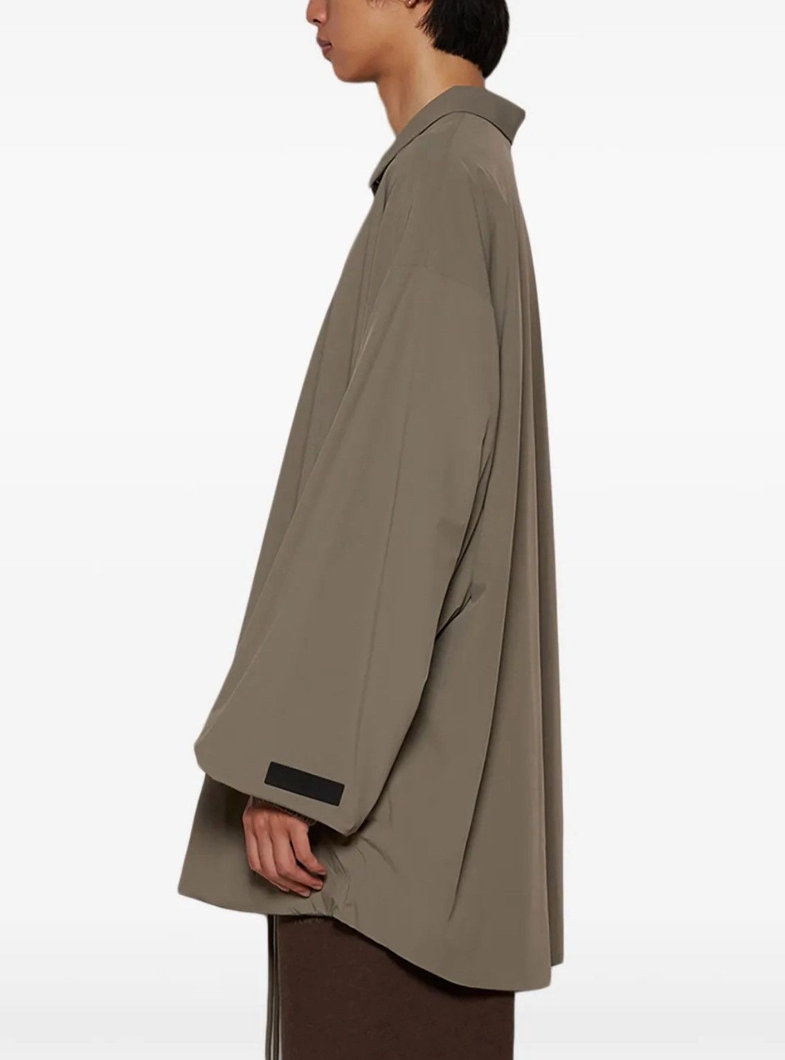 Fear of God FEAR OF GOD ESSENTIALS logo-patch oversized shirt size M Size US M / EU 48-50 / 2 - 4 Thumbnail
