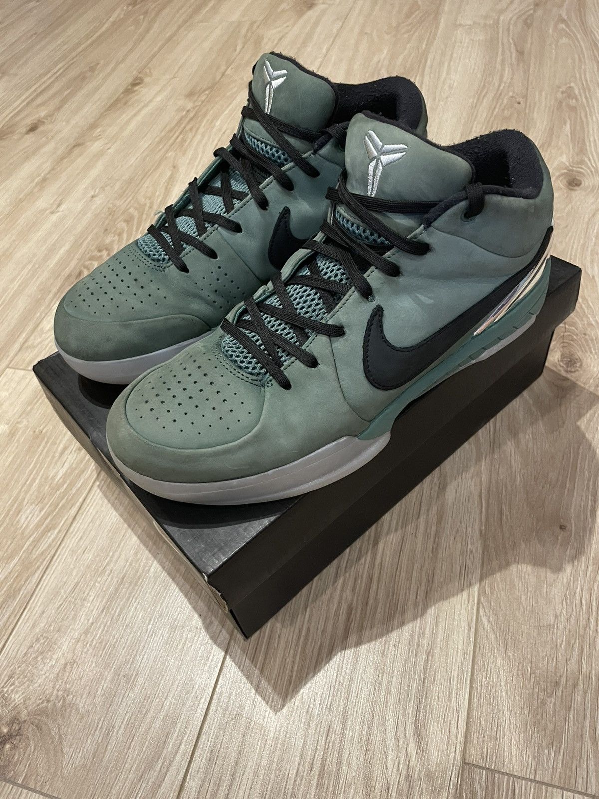 Nike Nike kobe IV girl dad Size US 12.5 / EU 45-46 - 1 Thumbnail