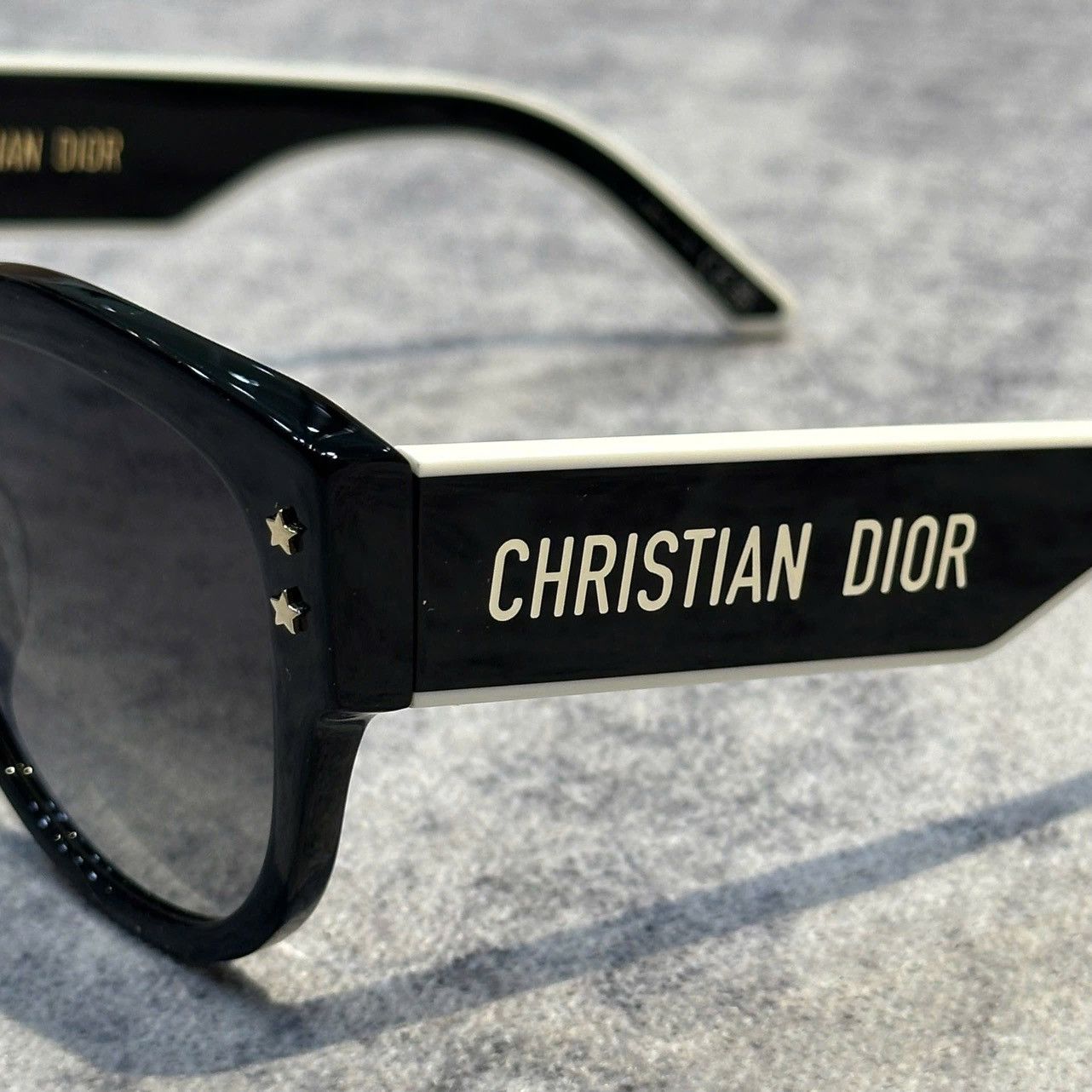 Dior DIOR DIORPACIFIC B2I 10A1 Sunglasses BLACK Size ONE SIZE - 3 Thumbnail