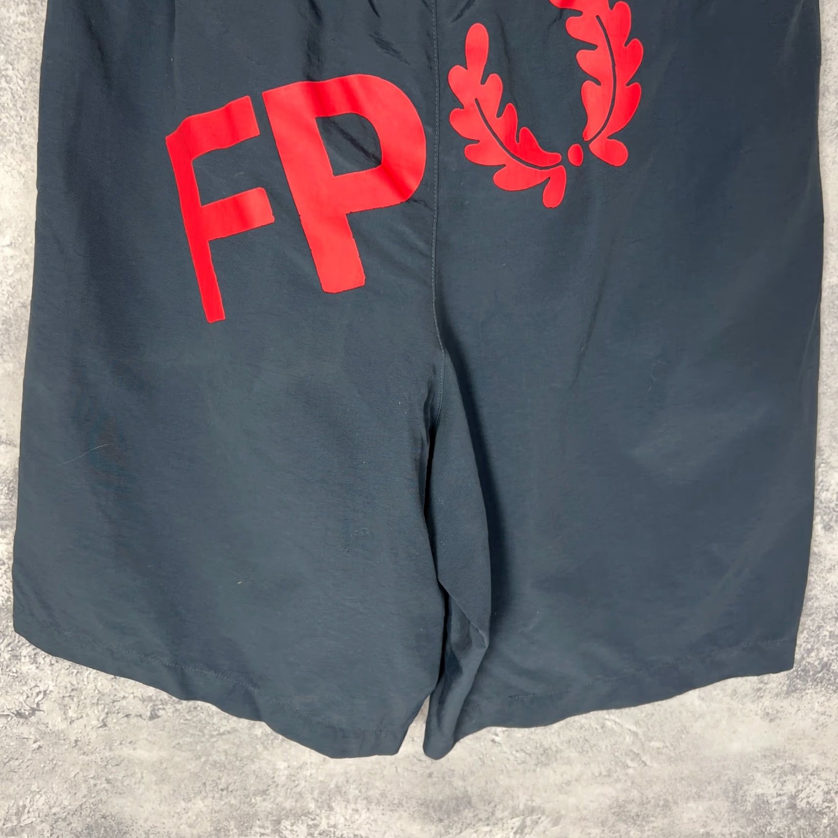 Fred Perry Fred Perry Men’s Black Polyester Logo Back Shorts M Vintage Size US 31 - 6 Thumbnail