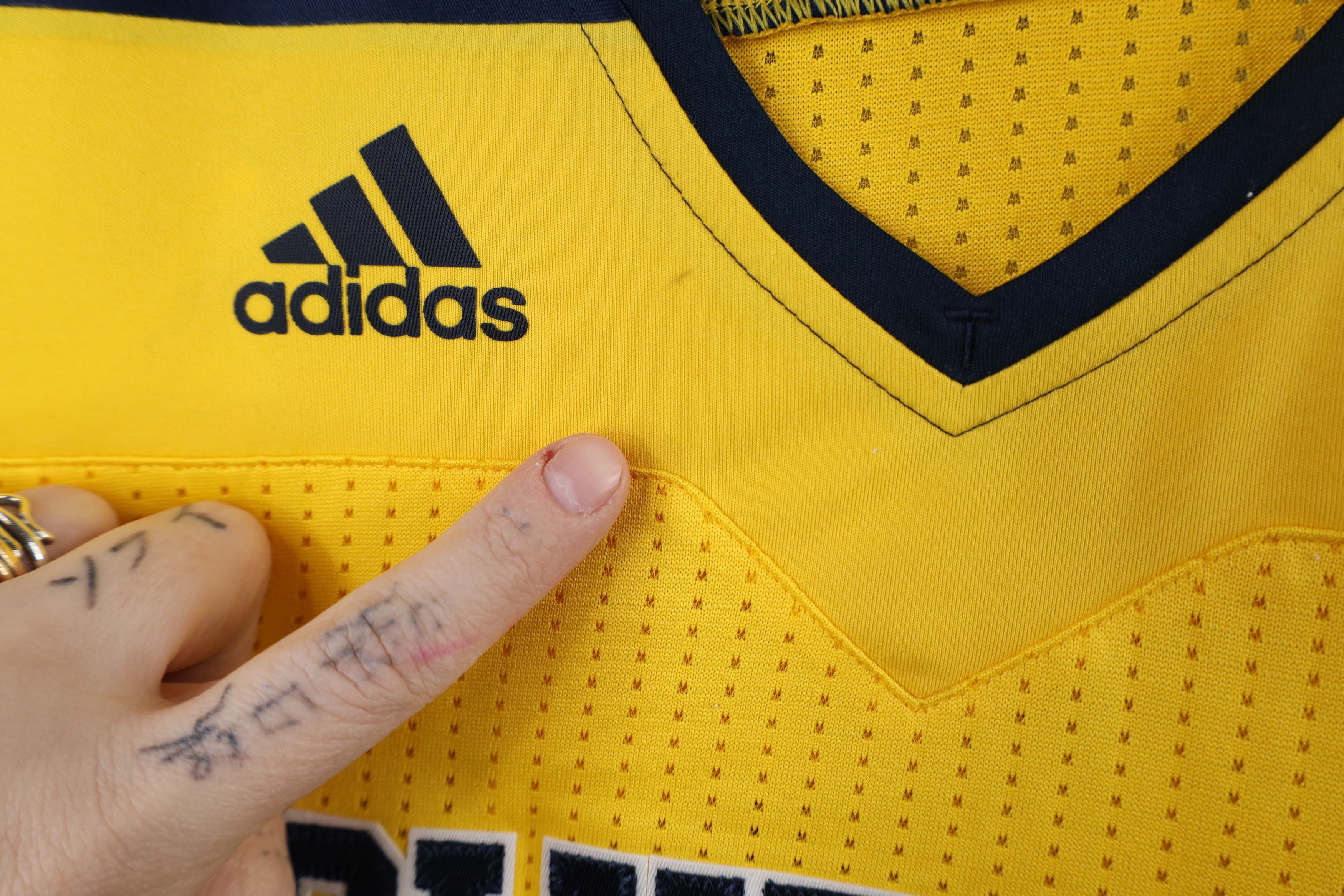 Adidas × Vintage New Sample Adidas University of Michigan Basketball Jersey Size US L / EU 52-54 / 3 - 5 Thumbnail