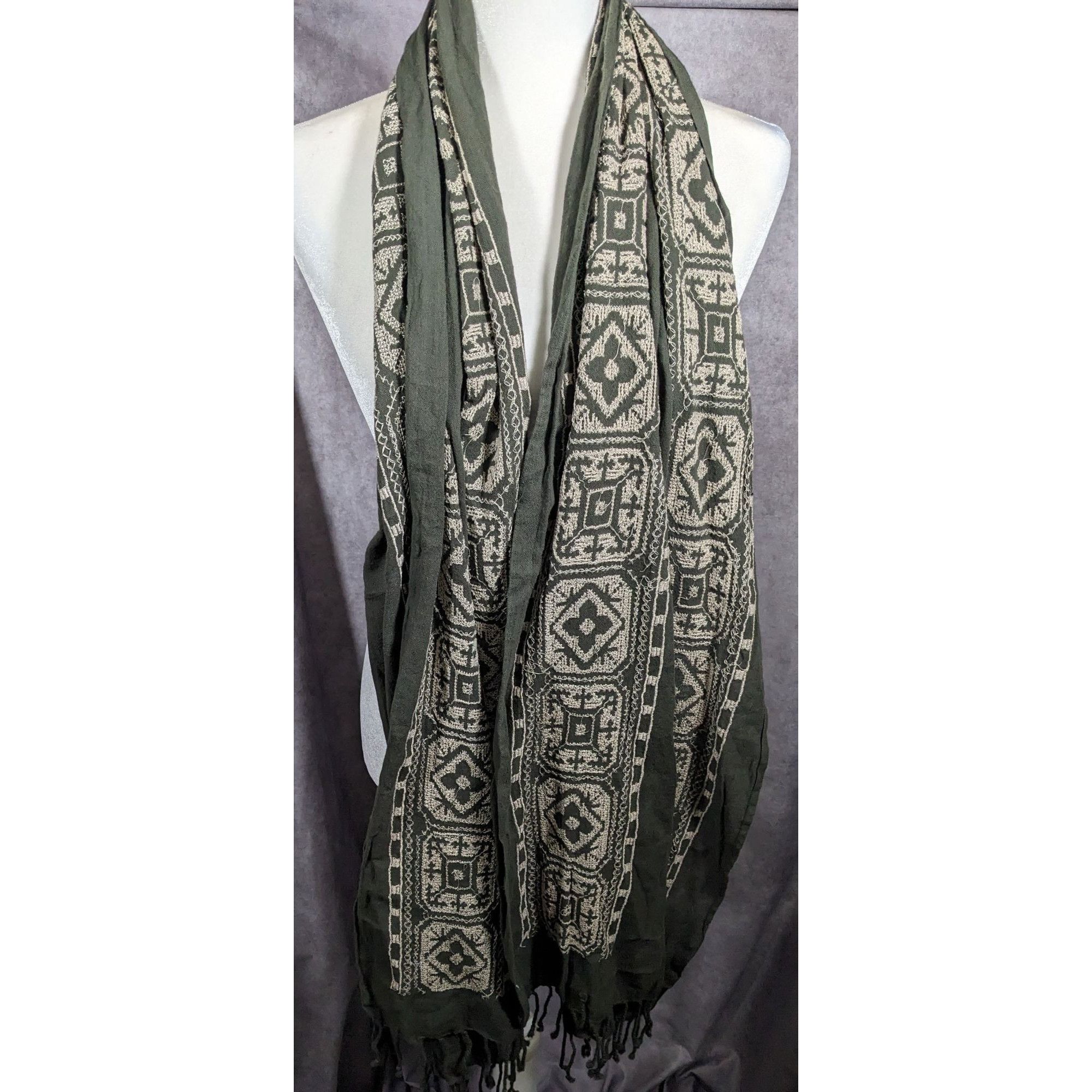 Other Vintage Green And White Floral Embroidered Scarf Size ONE SIZE - 5 Thumbnail