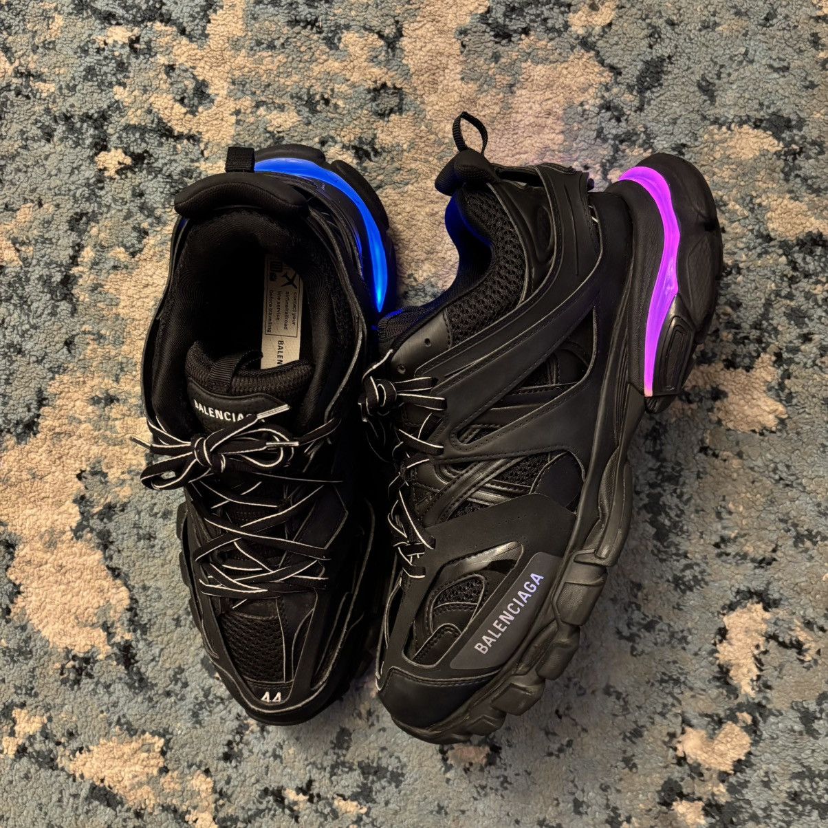 Balenciaga Balenciaga Track LED Sneaker Size 44 (11US) Worn Lightly Size US 11 / EU 44 - 1 Thumbnail