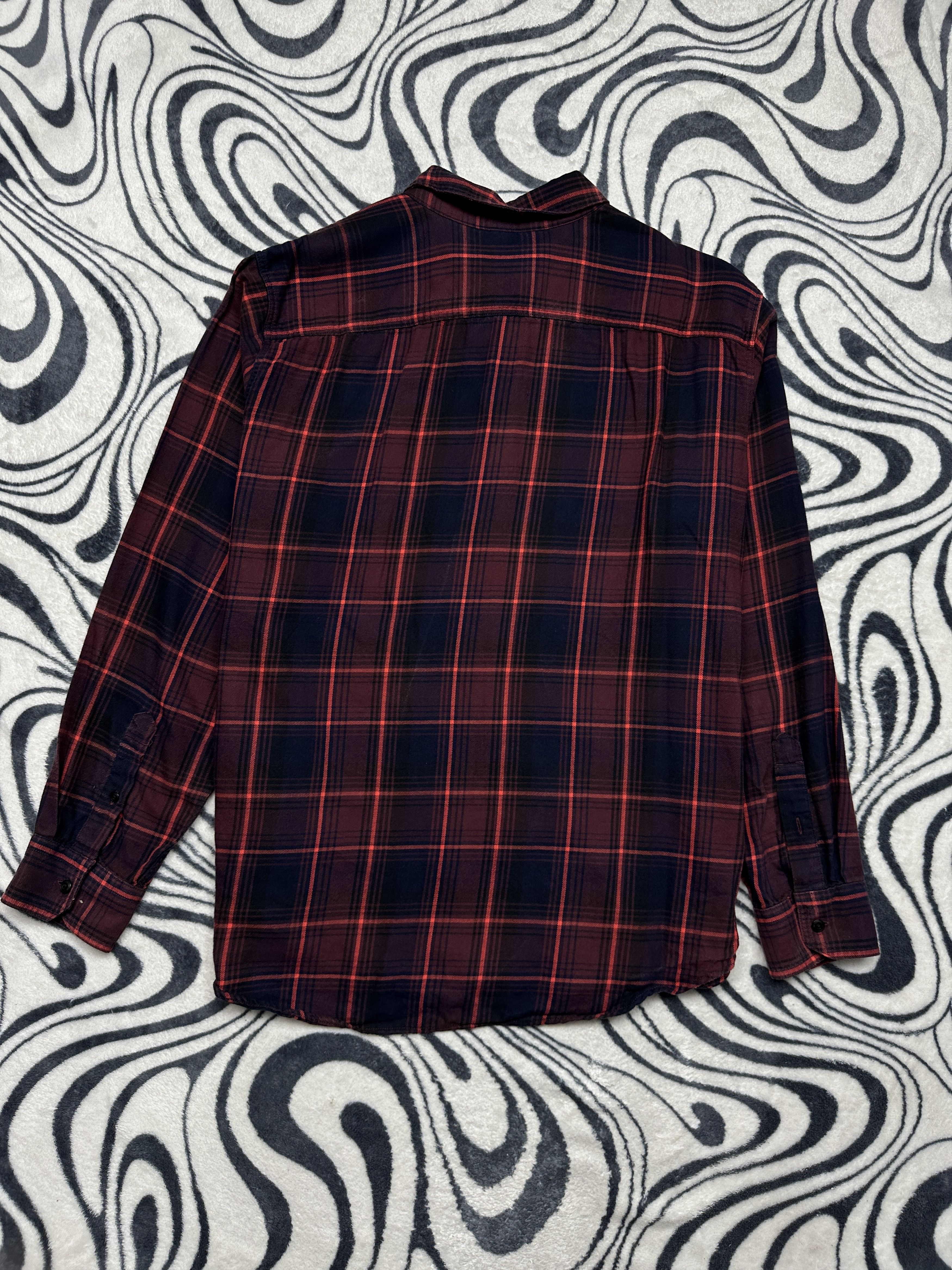 Levi's Levi's Flannel Mens Plaid Shirt Y2K Size US XL / EU 56 / 4 - 8 Thumbnail
