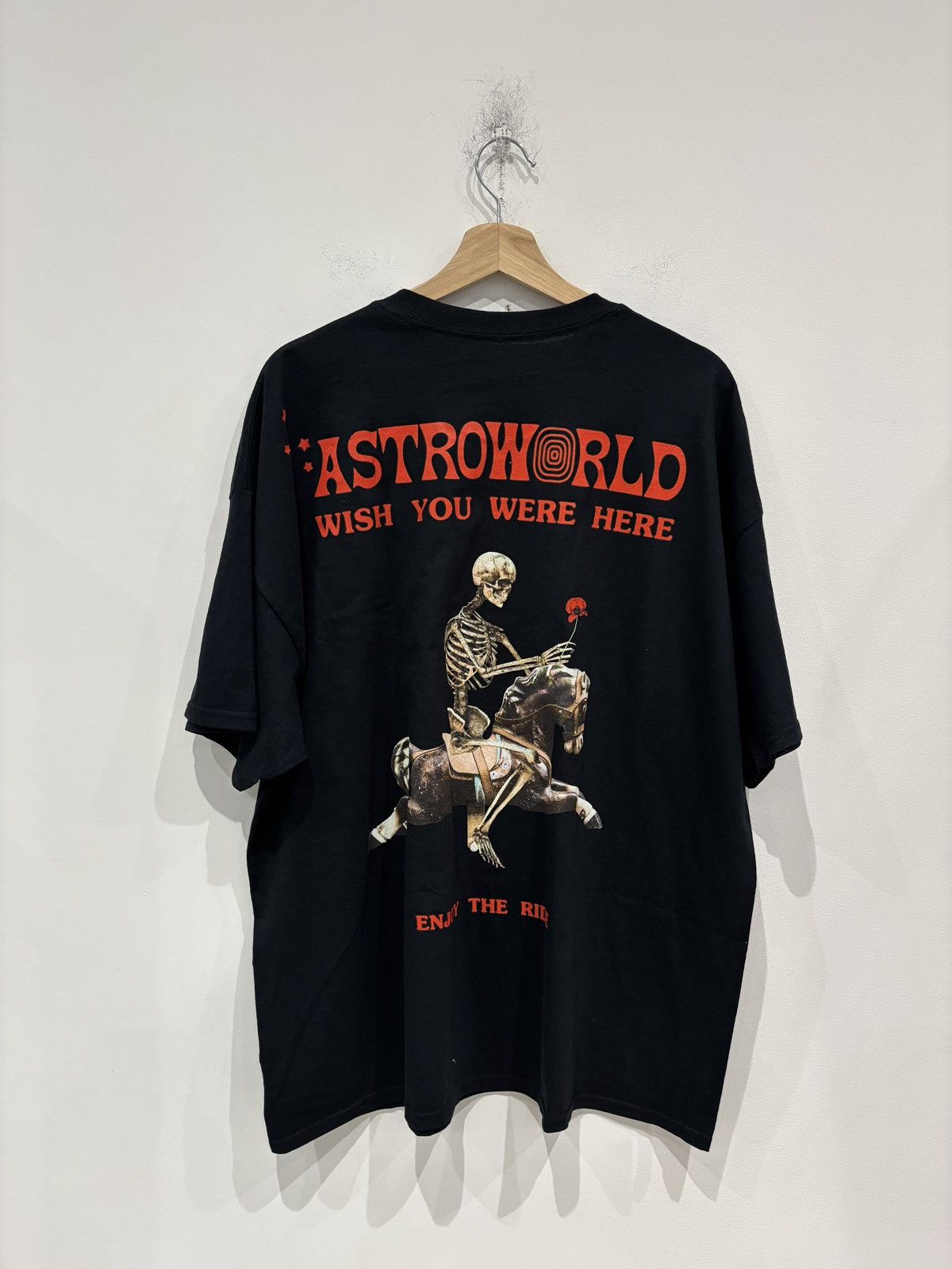 Travis Scott Travis Scott Season Pass T-shirt Black Size: XXL Size US XXL / EU 58 / 5 - 2 Thumbnail