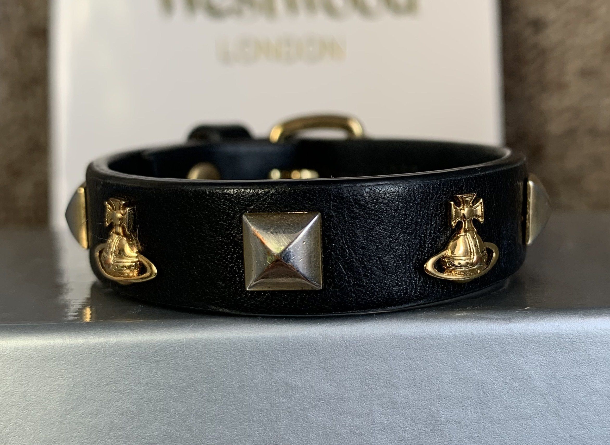 Vivienne Westwood S/S 2019 Vivienne Westwood Norfolk Leather Bracelet + Box Size ONE SIZE - 2 Thumbnail