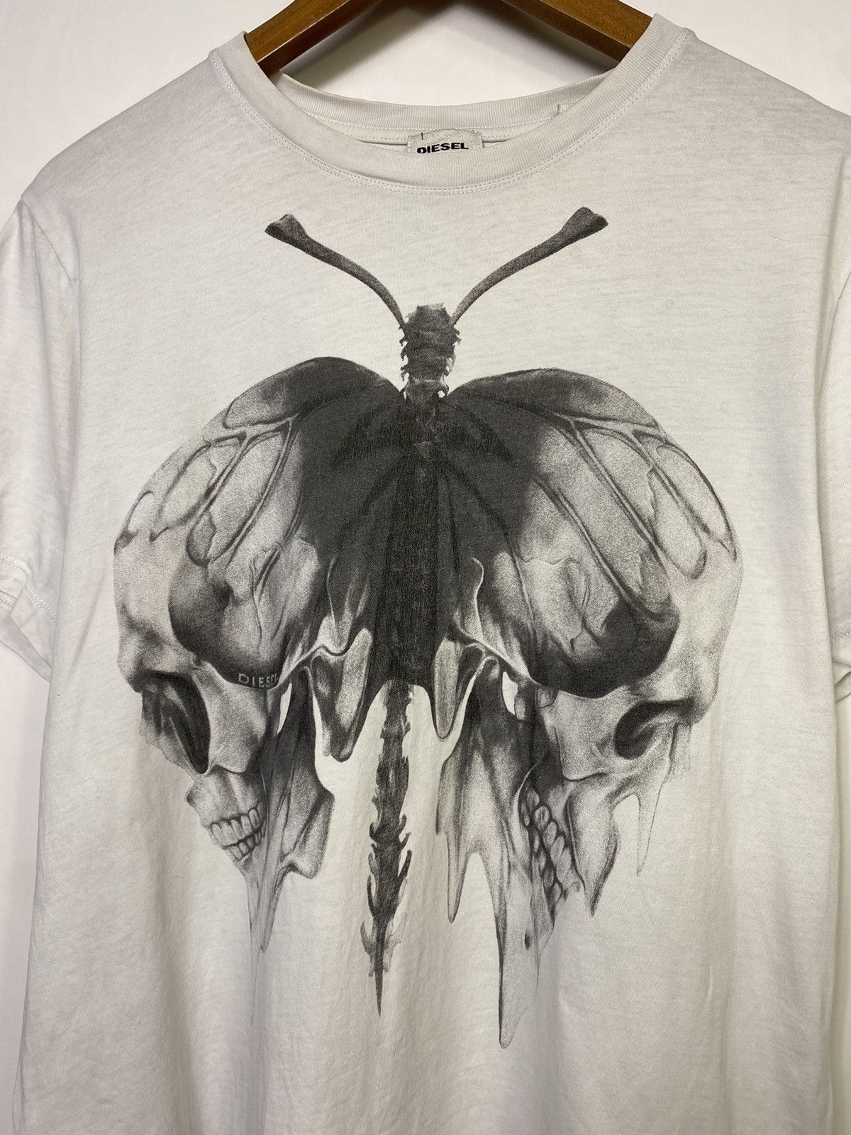 Diesel 🔥Vintage Diesel Butterfly Skull Print T-shirt Tee Size US M / EU 48-50 / 2 - 5 Thumbnail