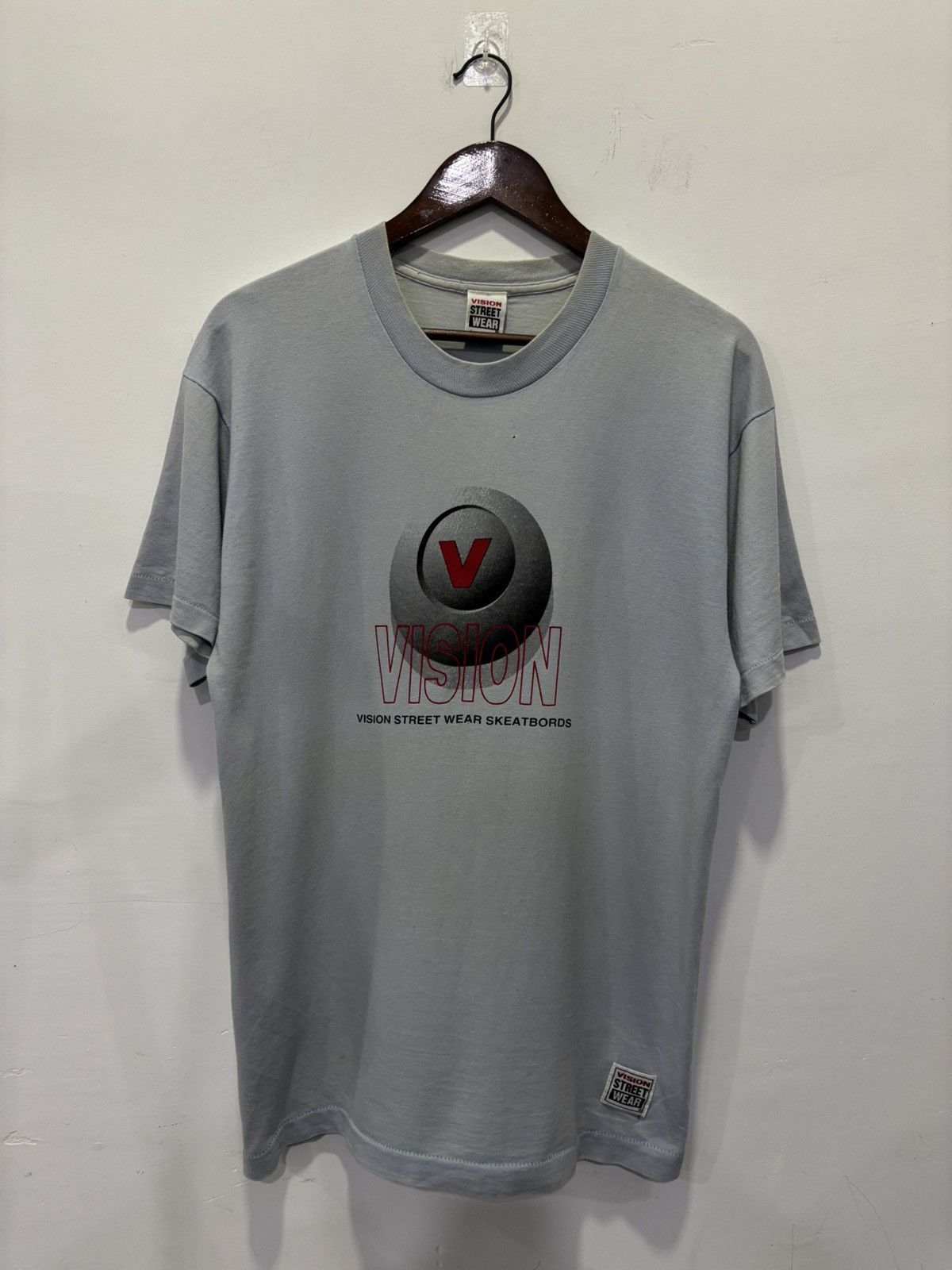 Vision Streetwear Vintage 80’s Vision Streetwear Tshirt Size US L / EU 52-54 / 3 - 1 Thumbnail