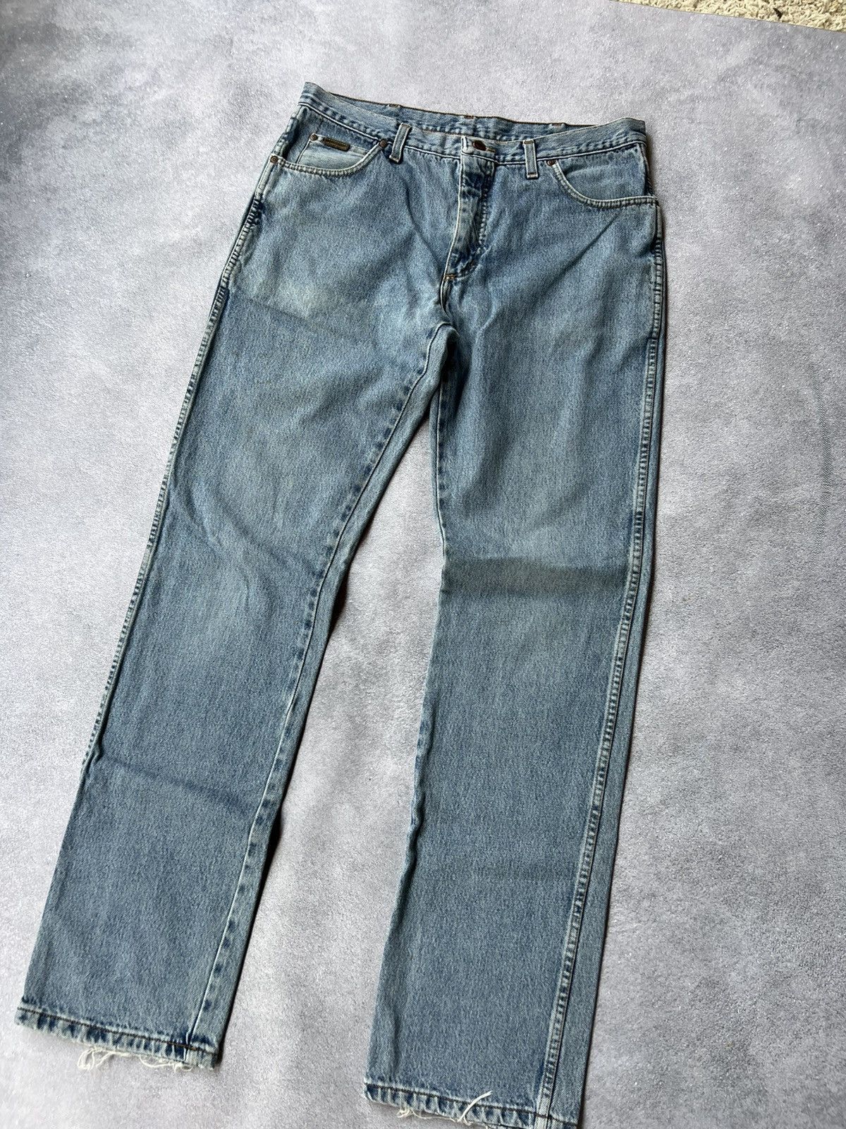 Wrangler 💙VINTAGE HYPE DISTRESSED y2k STYLE WRANGLER BLUE DENOM JEANS Size US 36 / EU 52 - 7 Thumbnail