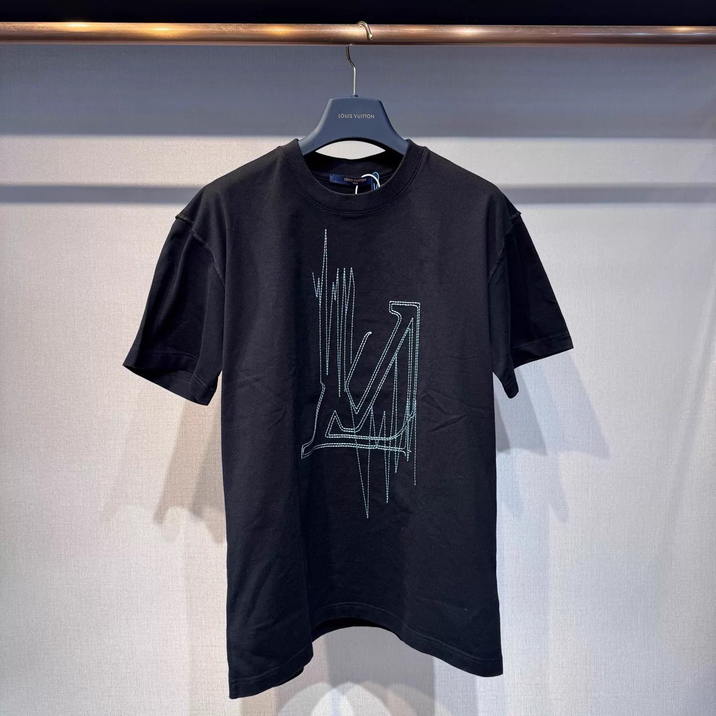 Louis Vuitton LV Line Knit Logo Black Short Tee XS Size US XS / EU 42 / 0 - 1 Thumbnail