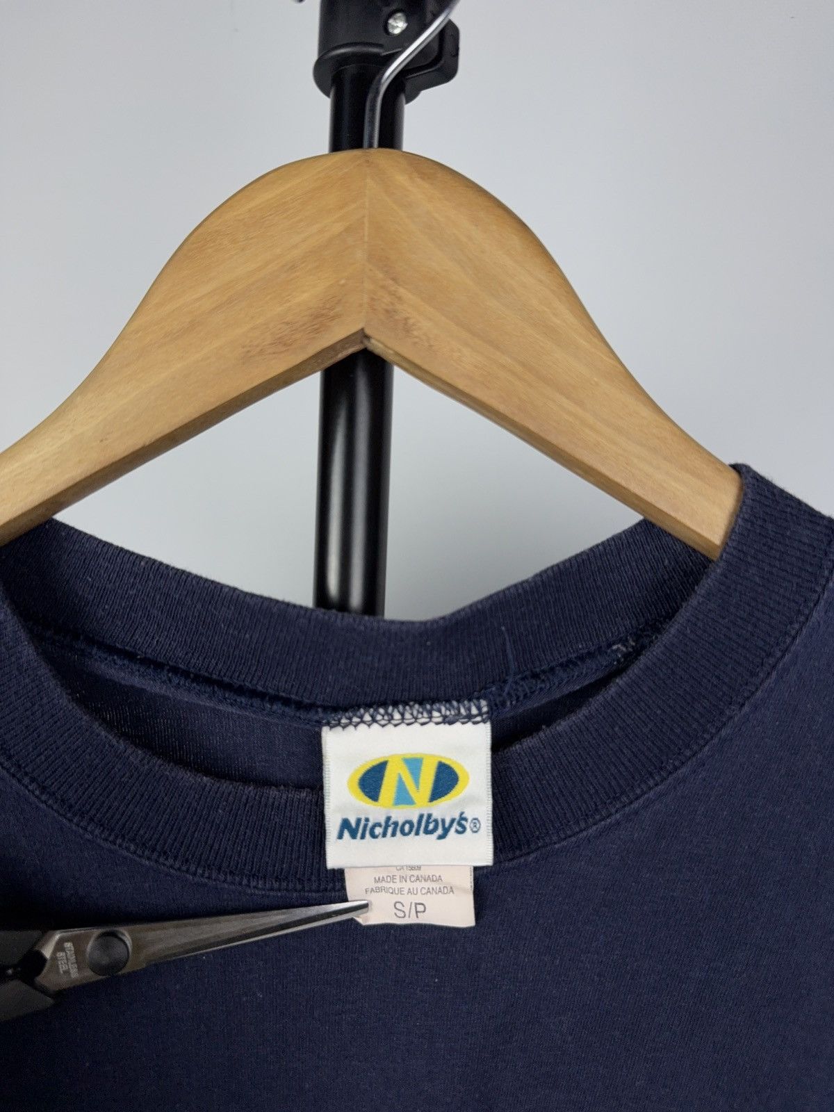 Vintage Vintage 90s Canada Bland Basic Logo Tee Shirt Size US S / EU 44-46 / 1 - 4 Thumbnail