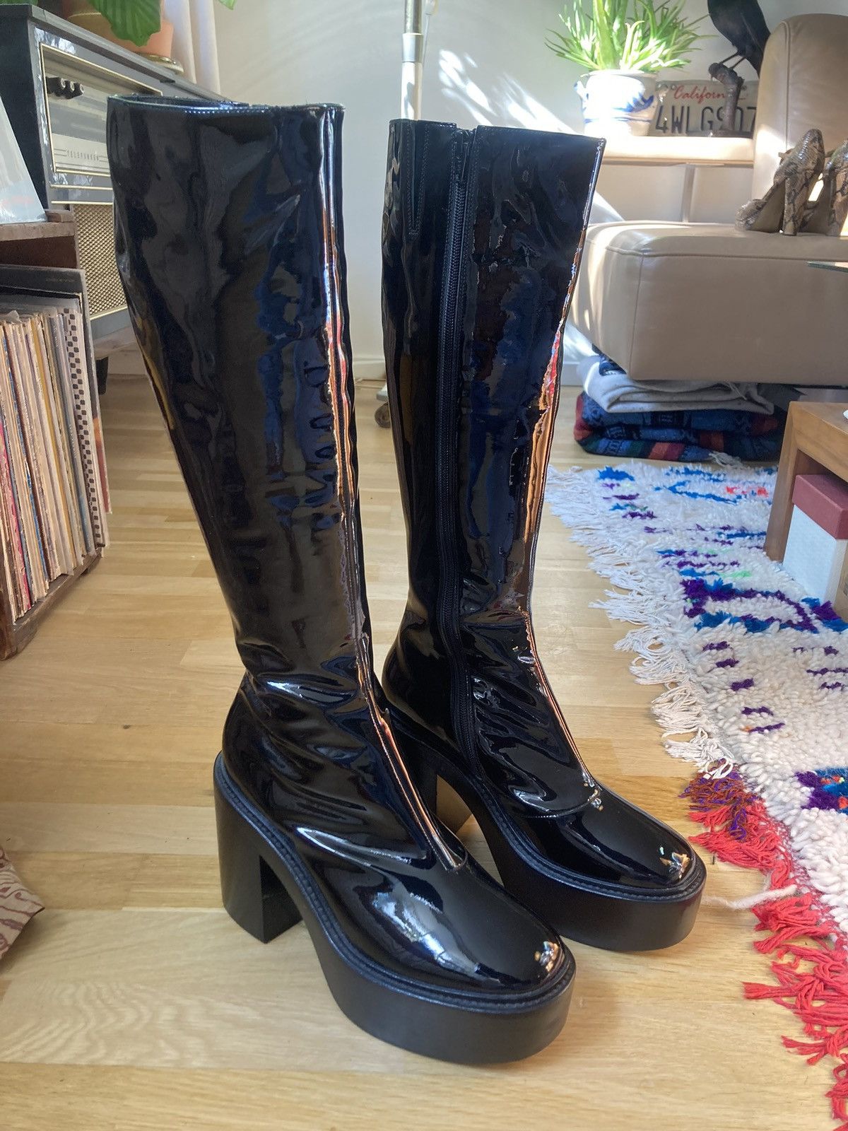 A.F. Vandevorst Knee high patent leather platforms Size US 11 / IT 41 - 1 Thumbnail