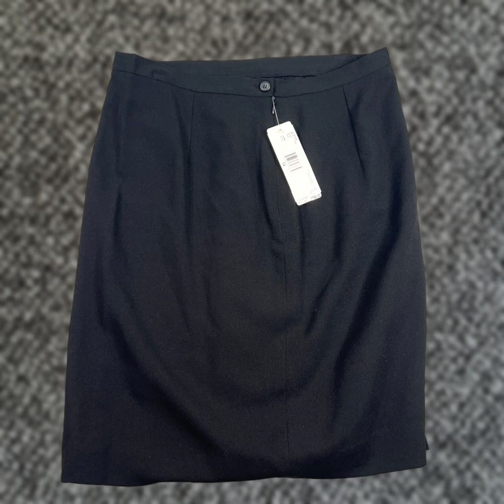 Jones New York Vintage Jones New York Women's Skirt Black Size 14 Size 36" / US 14 / IT 50 - 1 Thumbnail