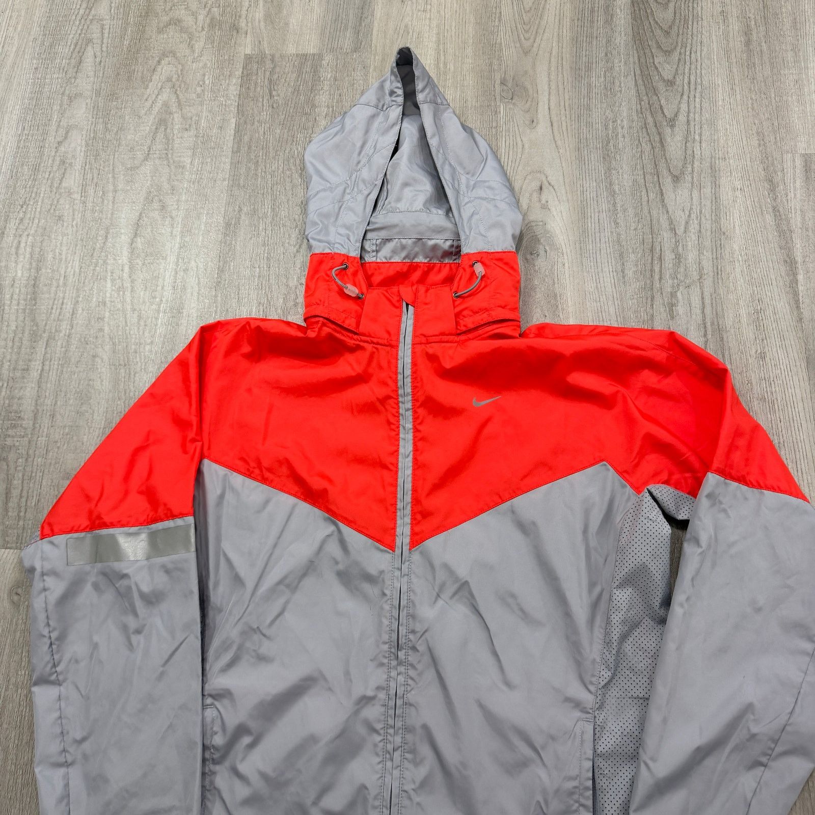 Nike Nike Vapor Running Jacket Women's Large Gray Orange Hooded Size L / US 10 / IT 46 - 2 Thumbnail
